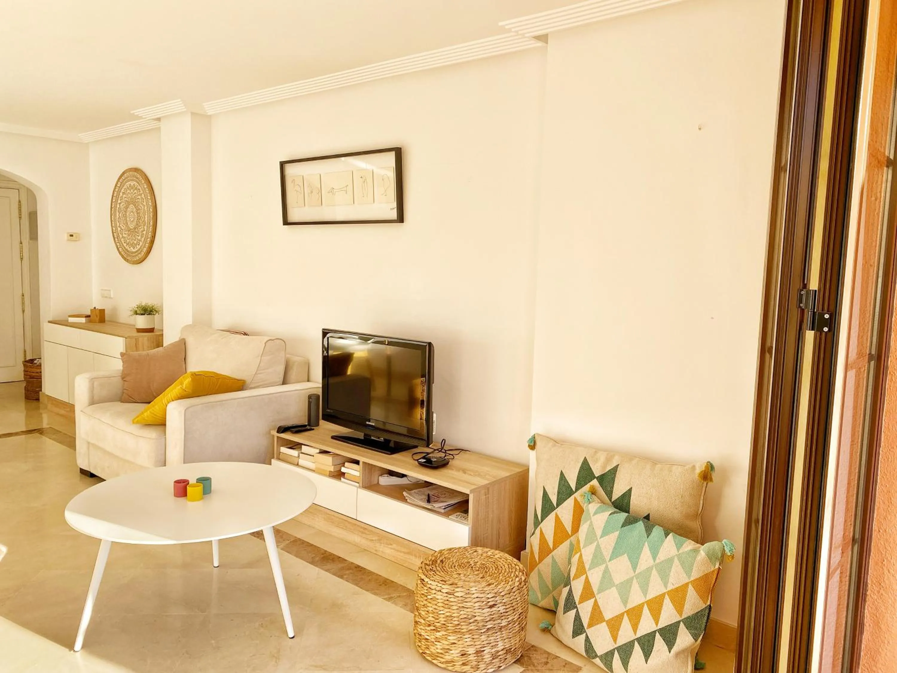 Living room in LOS ARQUEROS GOLF APARTMENTS