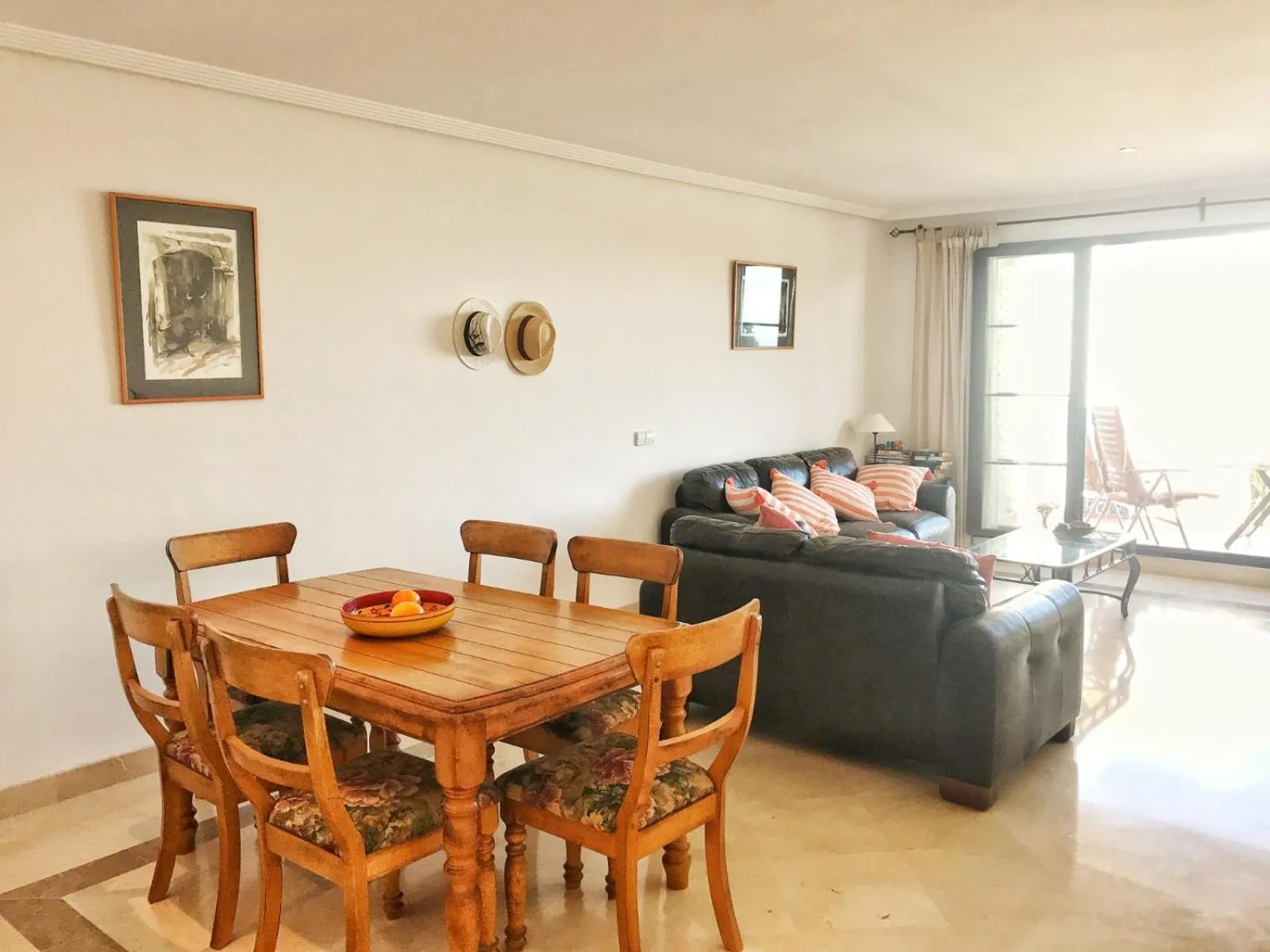 Living room in LOS ARQUEROS GOLF APARTMENTS