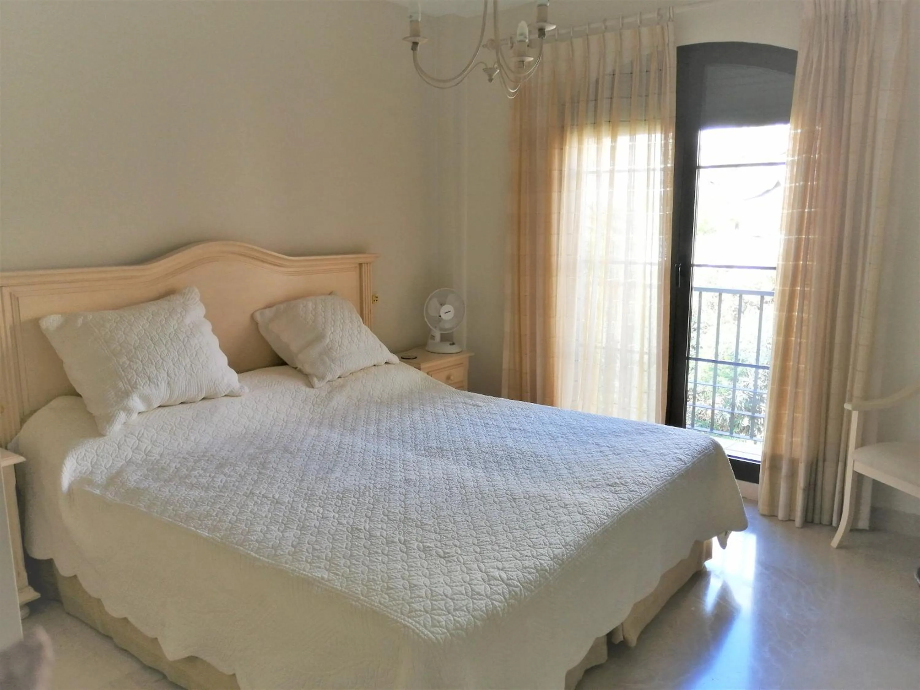 Photo of the whole room, Bed in LOS ARQUEROS GOLF APARTMENTS