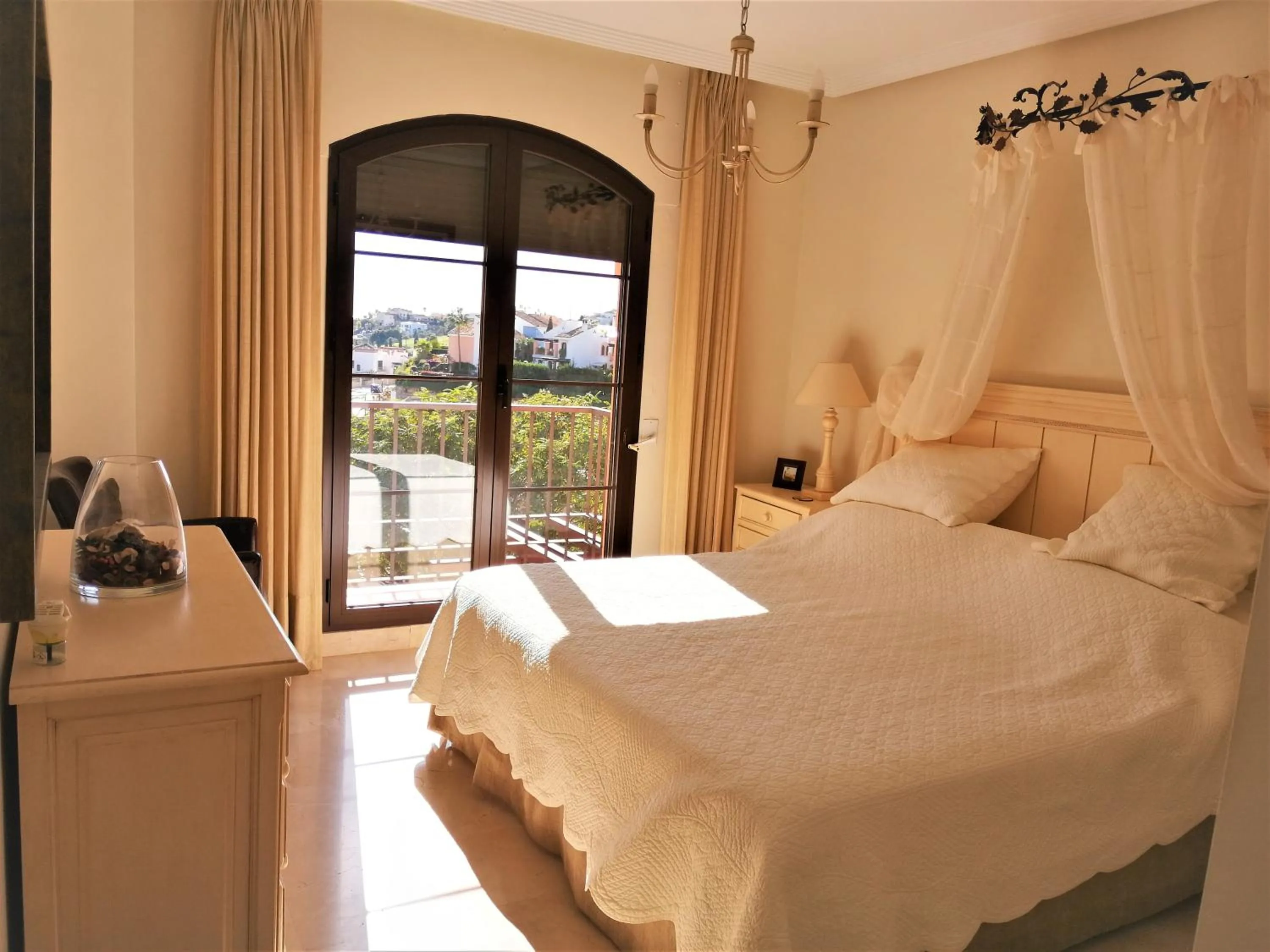 Photo of the whole room, Bed in LOS ARQUEROS GOLF APARTMENTS