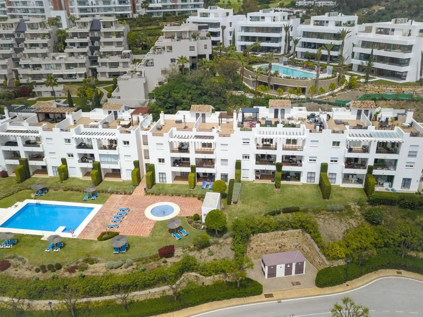LOS ARQUEROS GOLF APARTMENTS