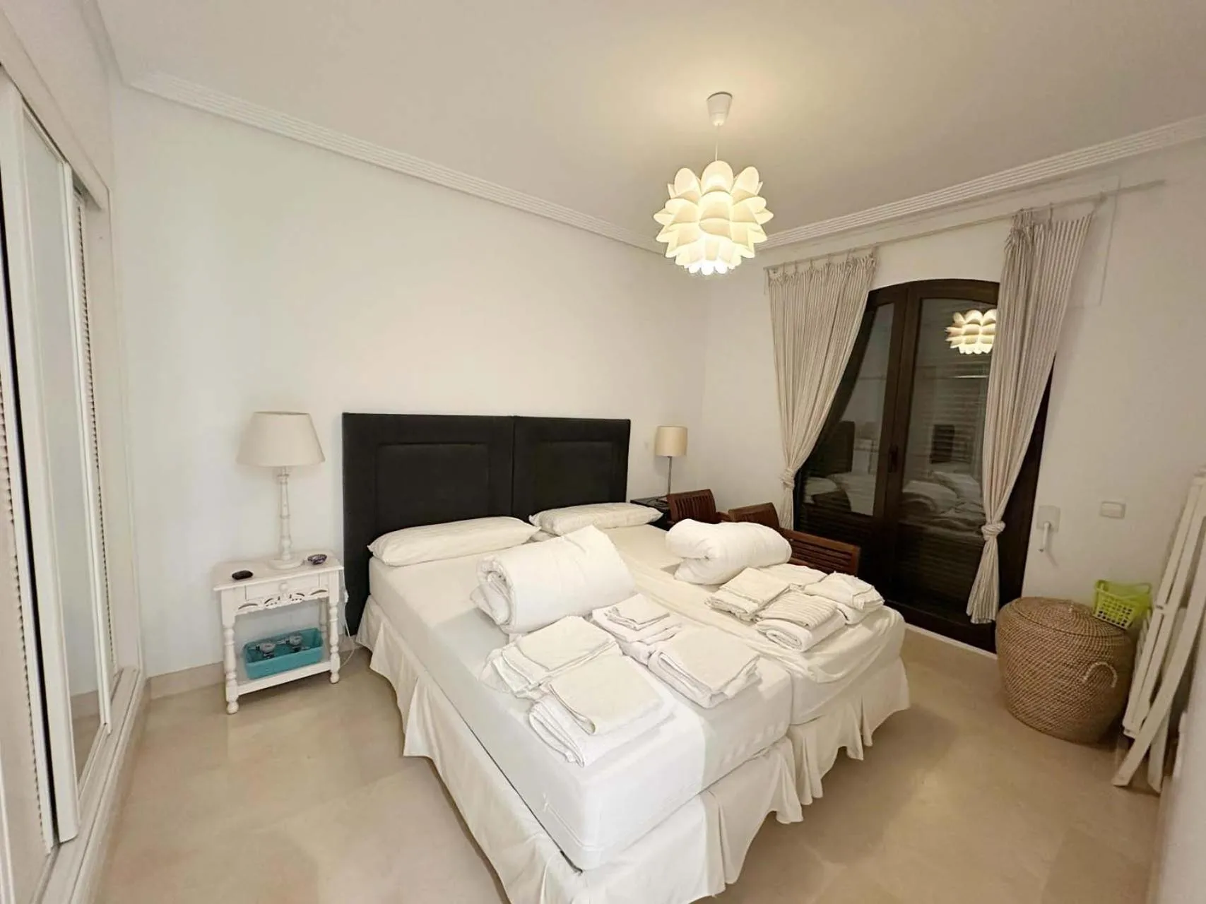 Bed in LOS ARQUEROS GOLF APARTMENTS