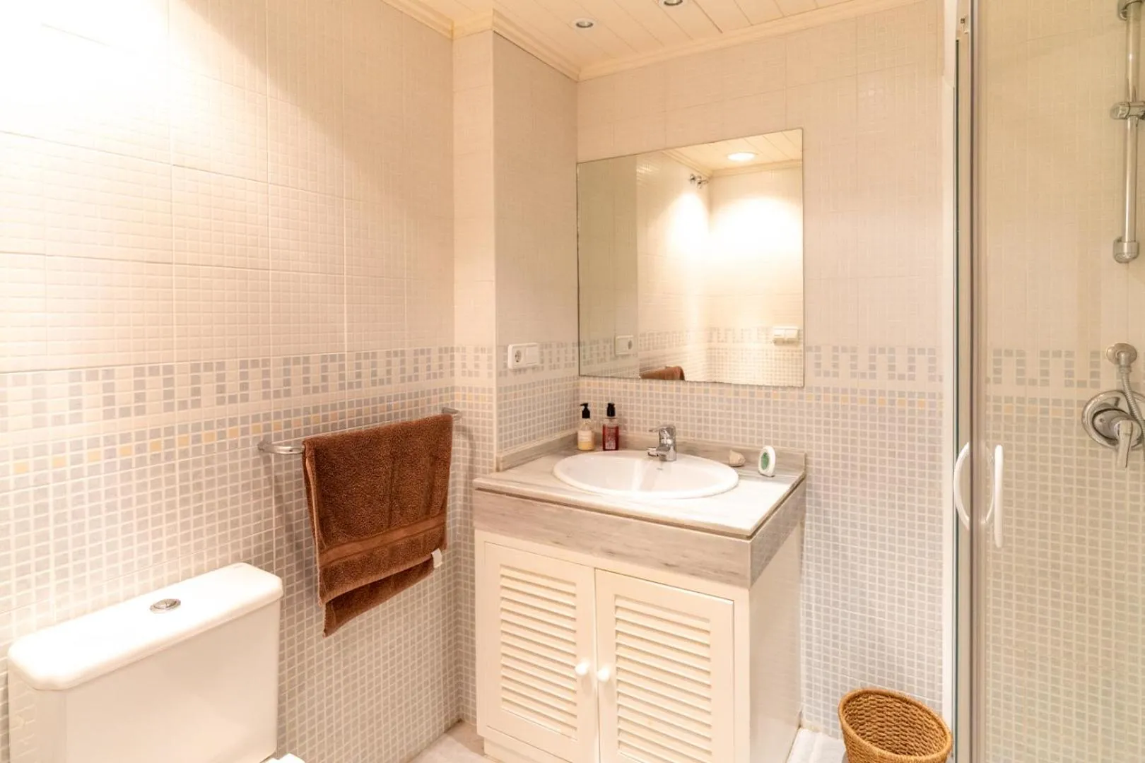 Bathroom in LOS ARQUEROS GOLF APARTMENTS