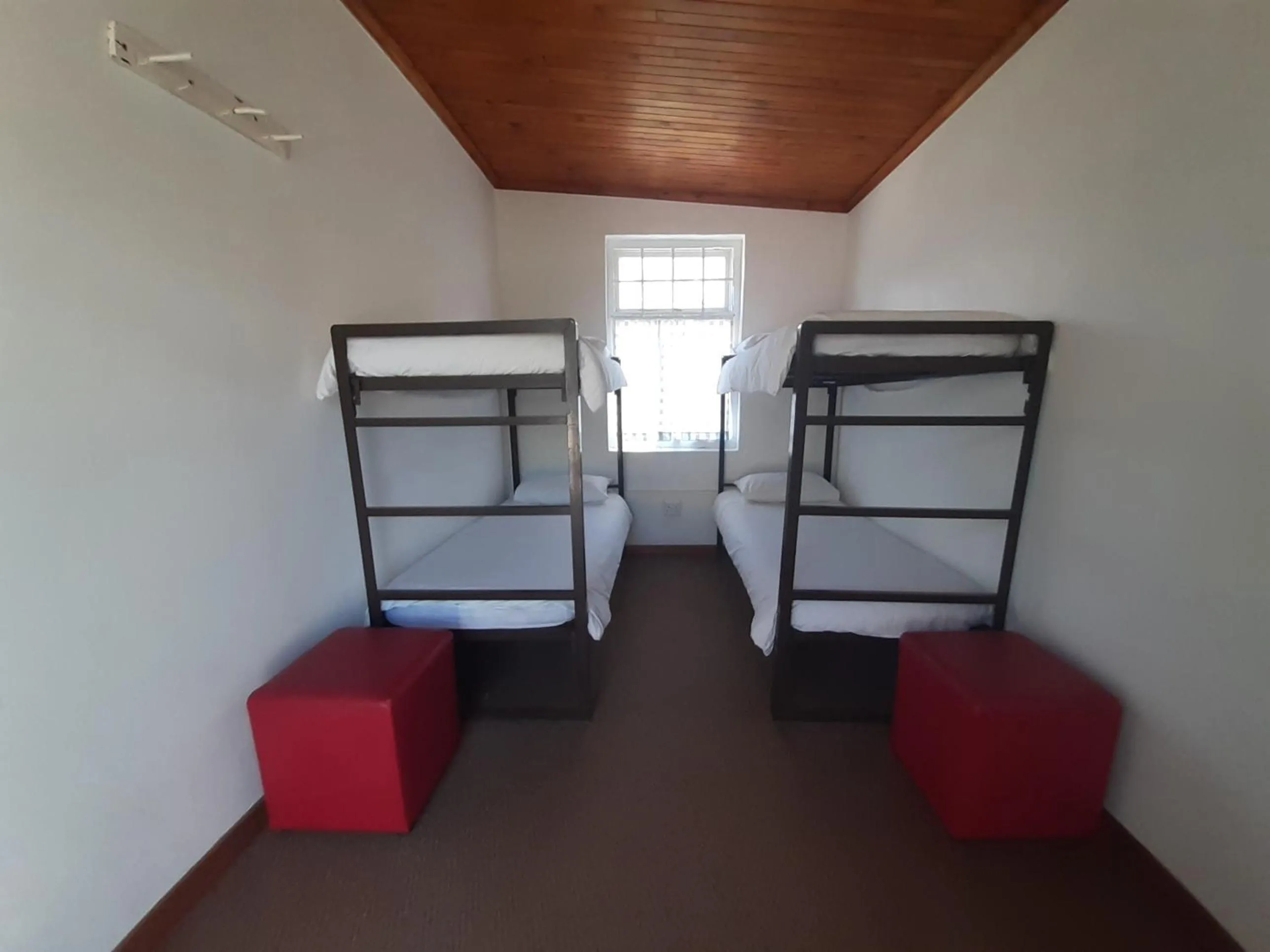 bunk bed, Bed in The Owlhouse Backpackers