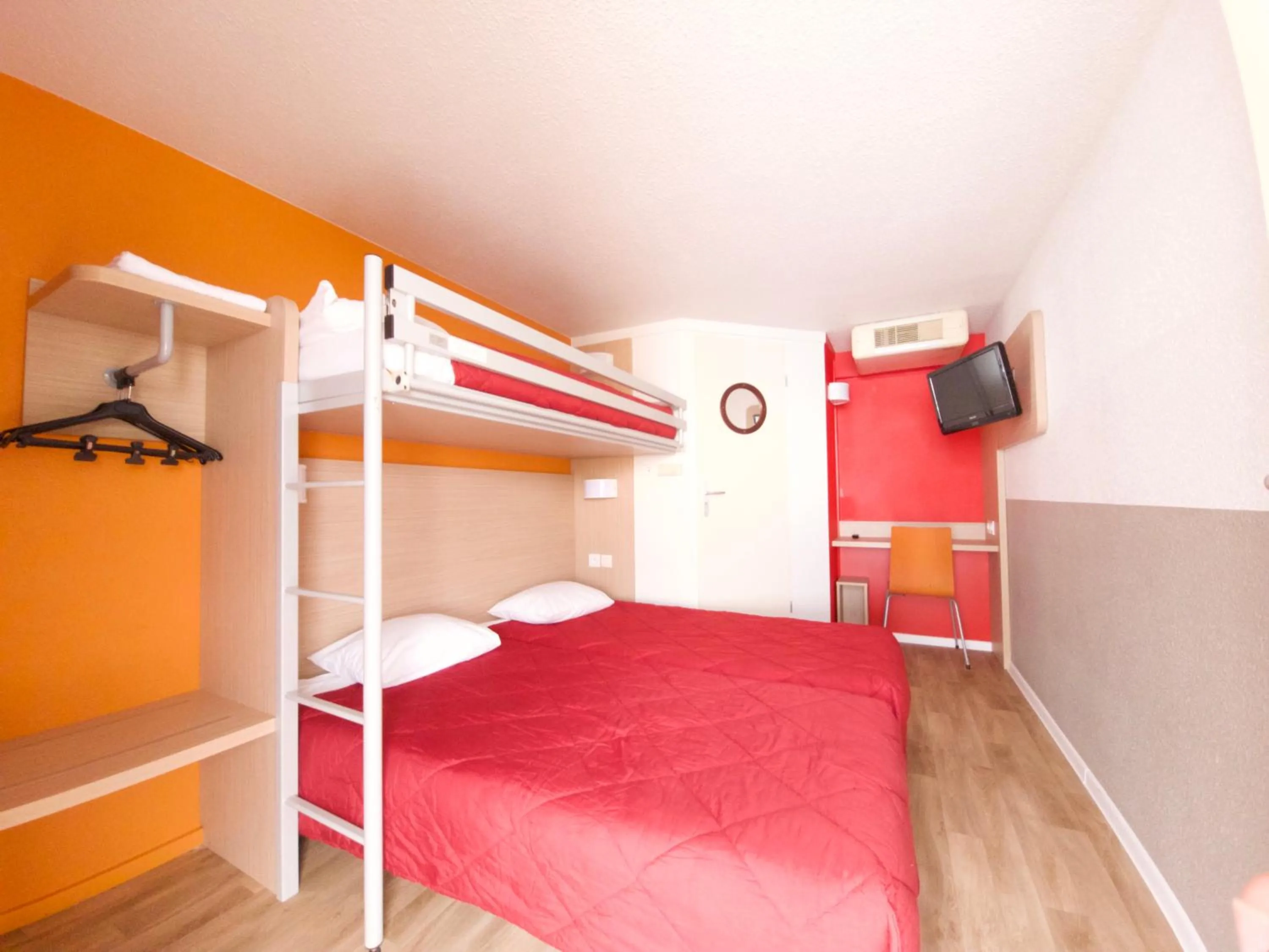 Bed in Premiere Classe Metz Nord - Semecourt