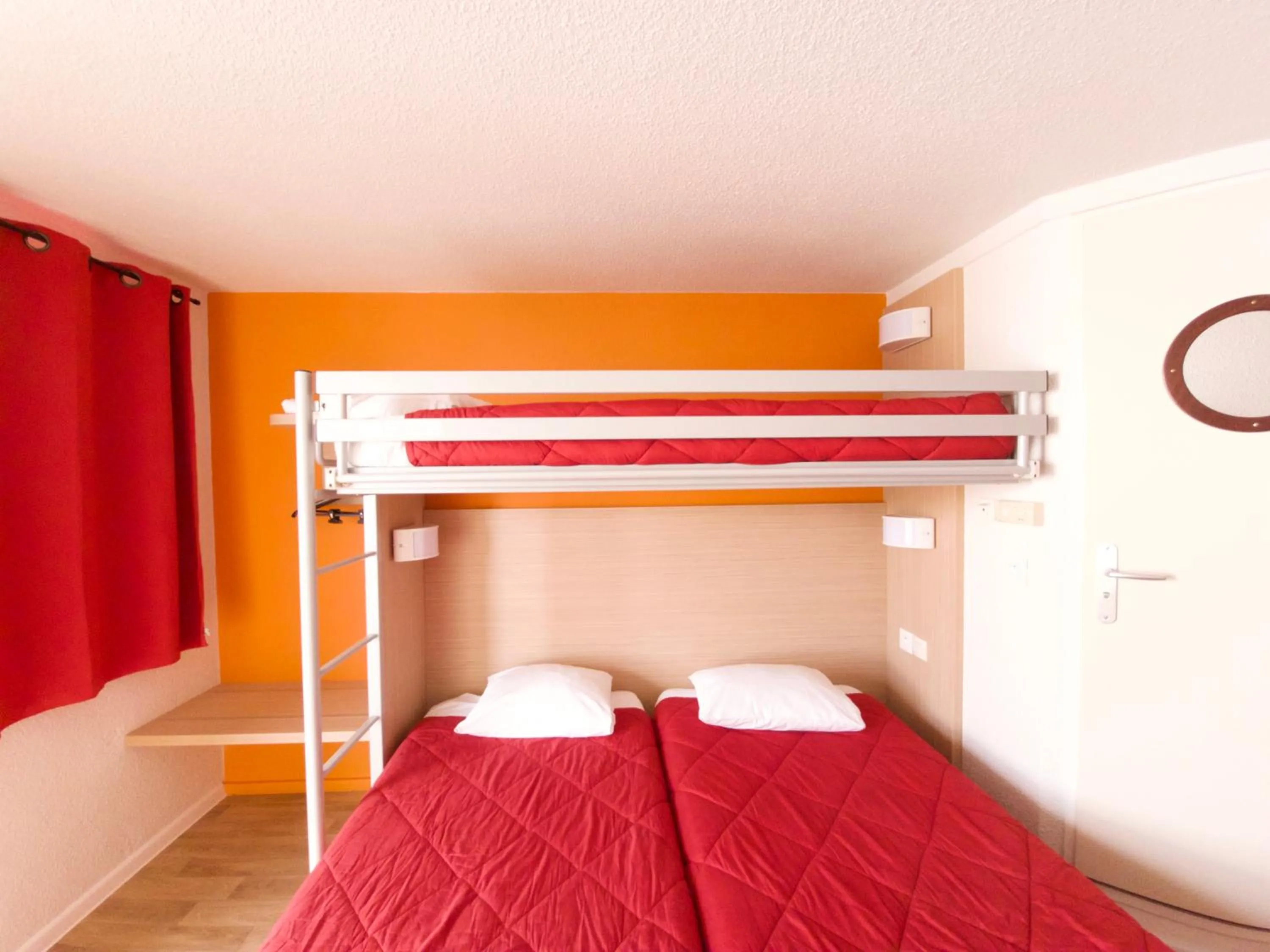 Bed in Premiere Classe Metz Nord - Semecourt