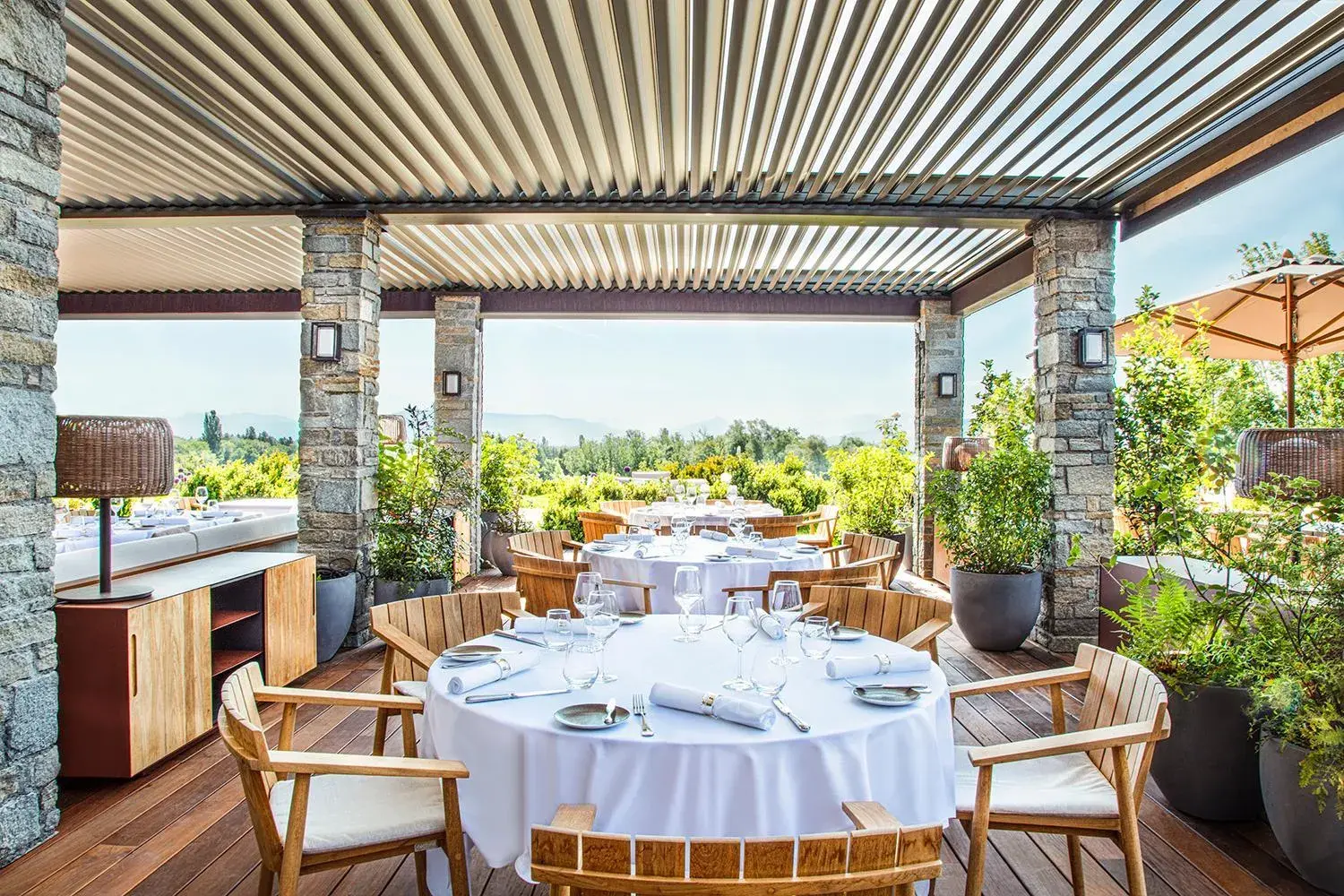 Restaurant/places to eat in Jiva Hill Resort - Genève Restaurant/places to eat in Jiva Hill Resort - Genève