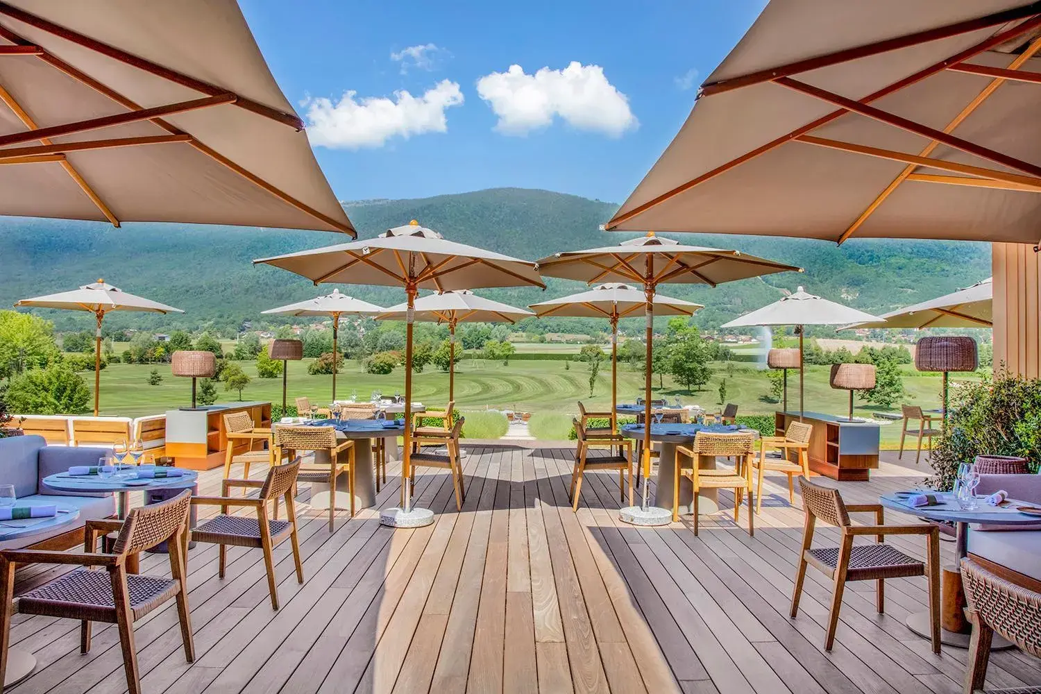 Restaurant/places to eat in Jiva Hill Resort - Genève Restaurant/places to eat in Jiva Hill Resort - Genève