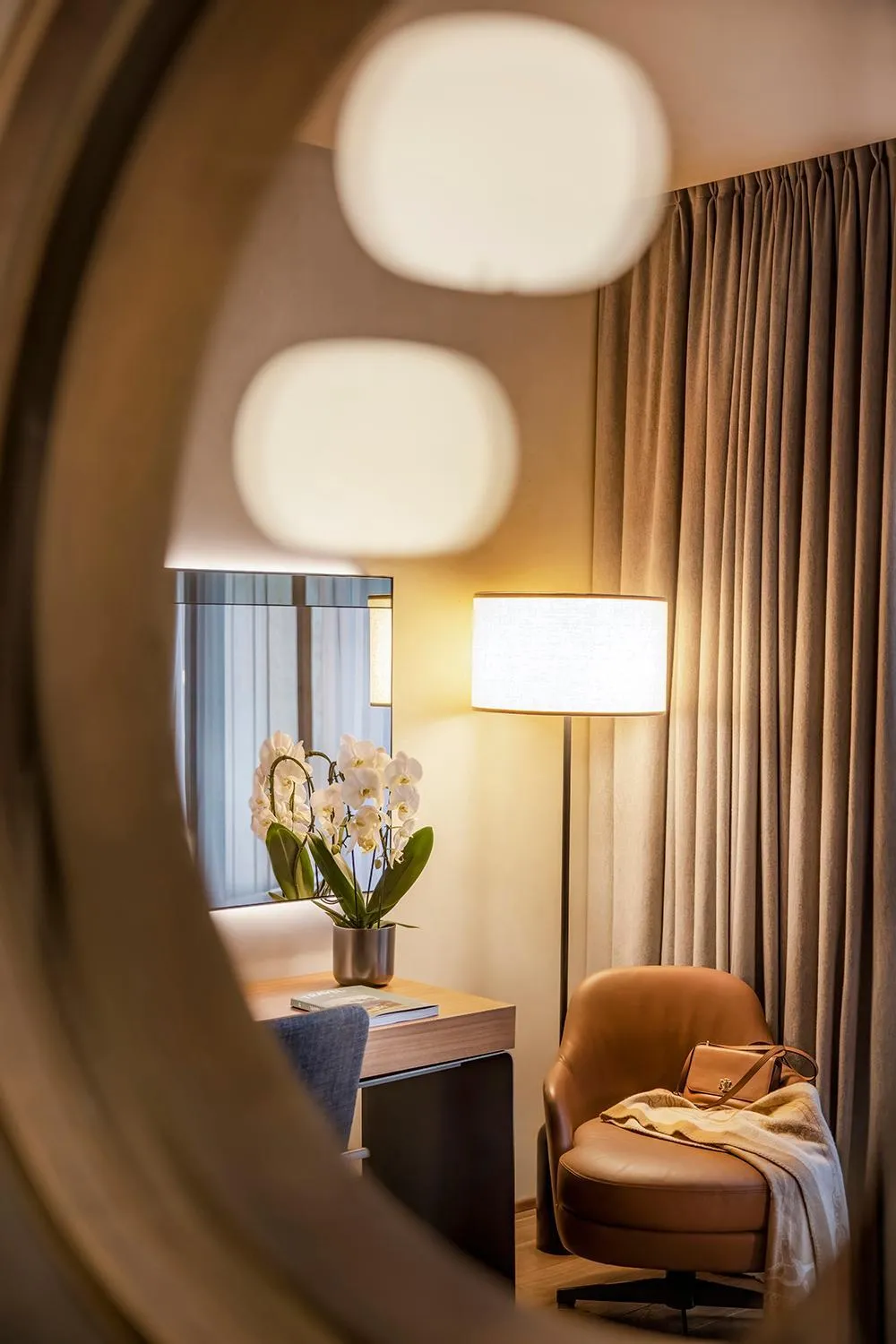 Decorative detail, Bed in Jiva Hill Resort - Genève