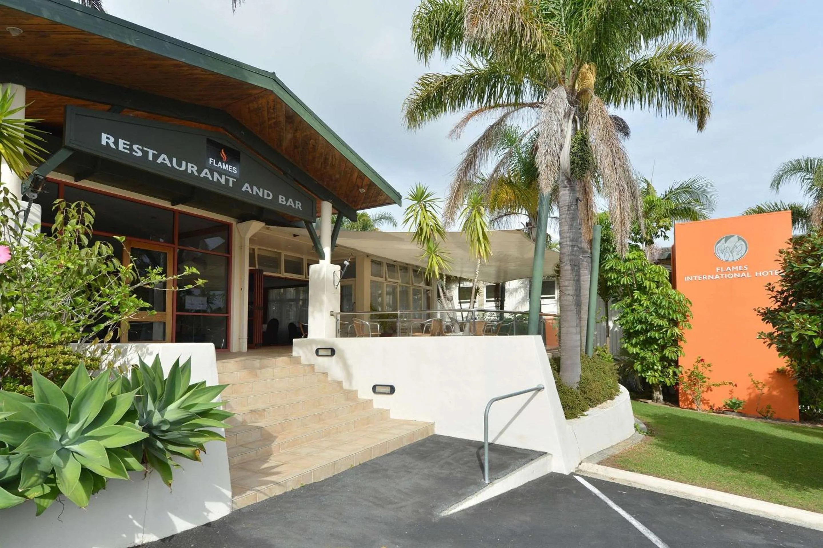 Restaurant/places to eat in Comfort Hotel Flames Whangarei