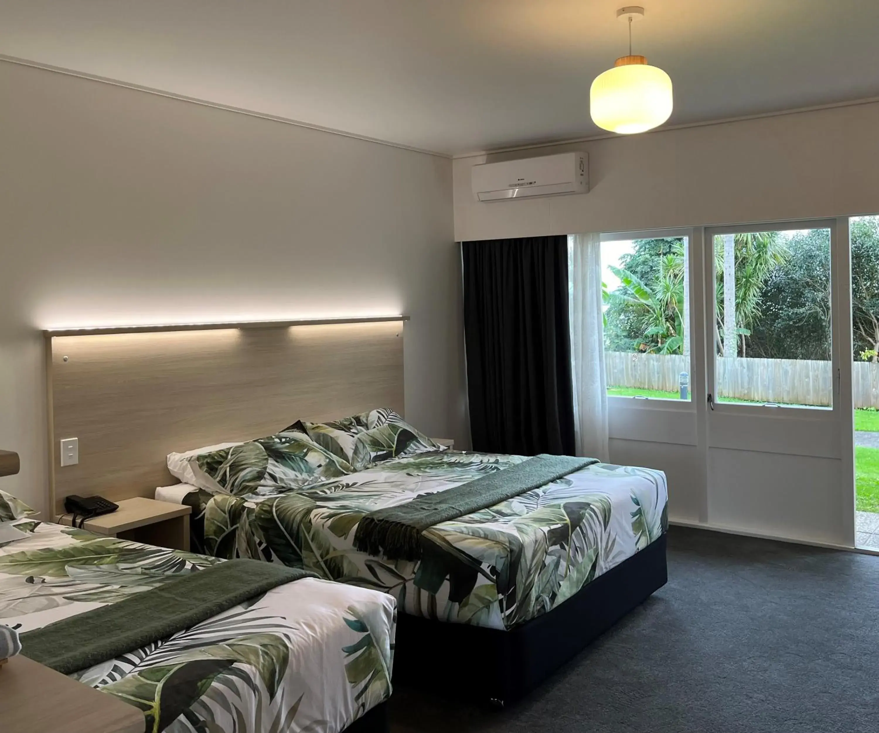 acessibility, Bed in Comfort Hotel Flames Whangarei acessibility, Bed in Comfort Hotel Flames Whangarei