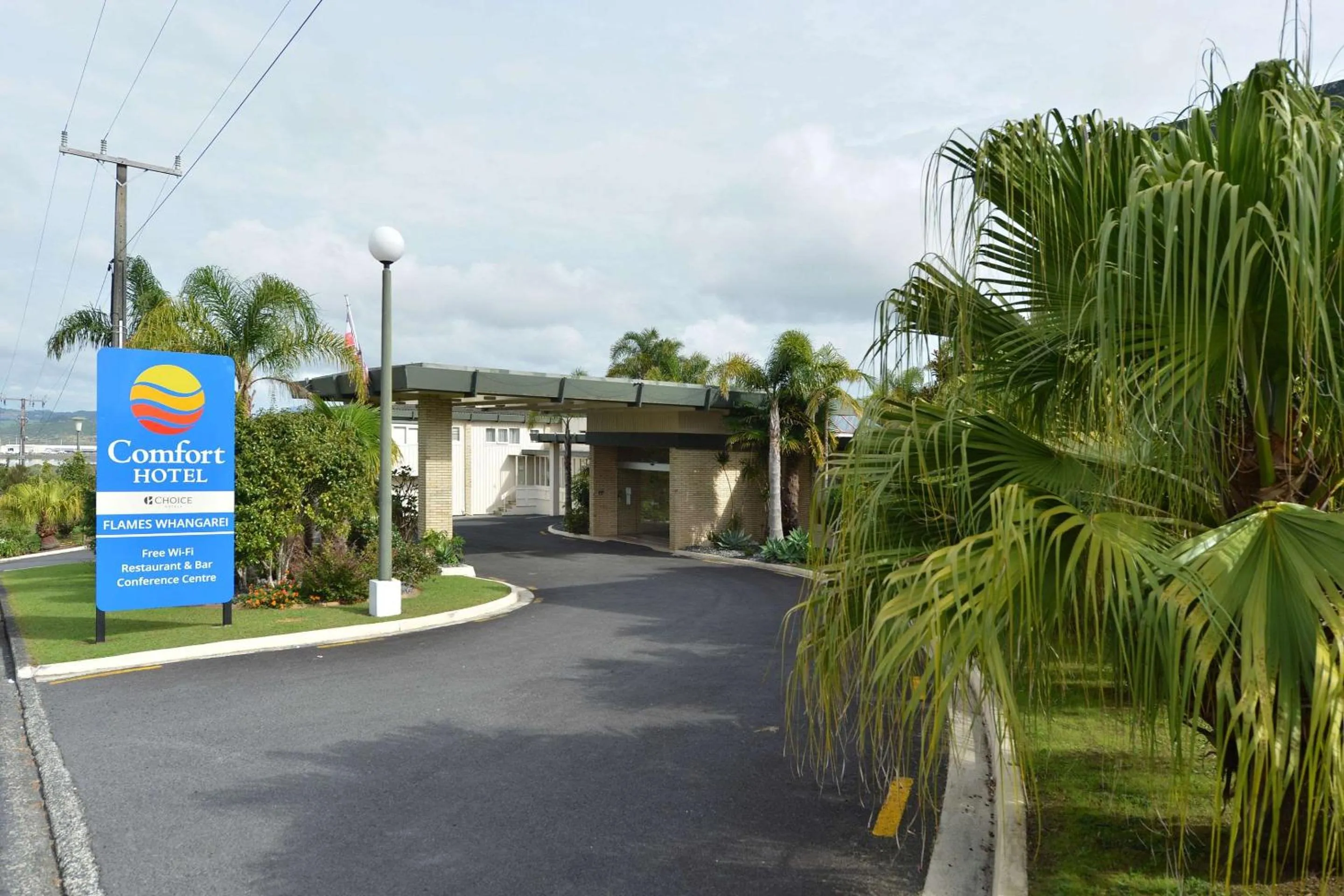 Property building in Comfort Hotel Flames Whangarei