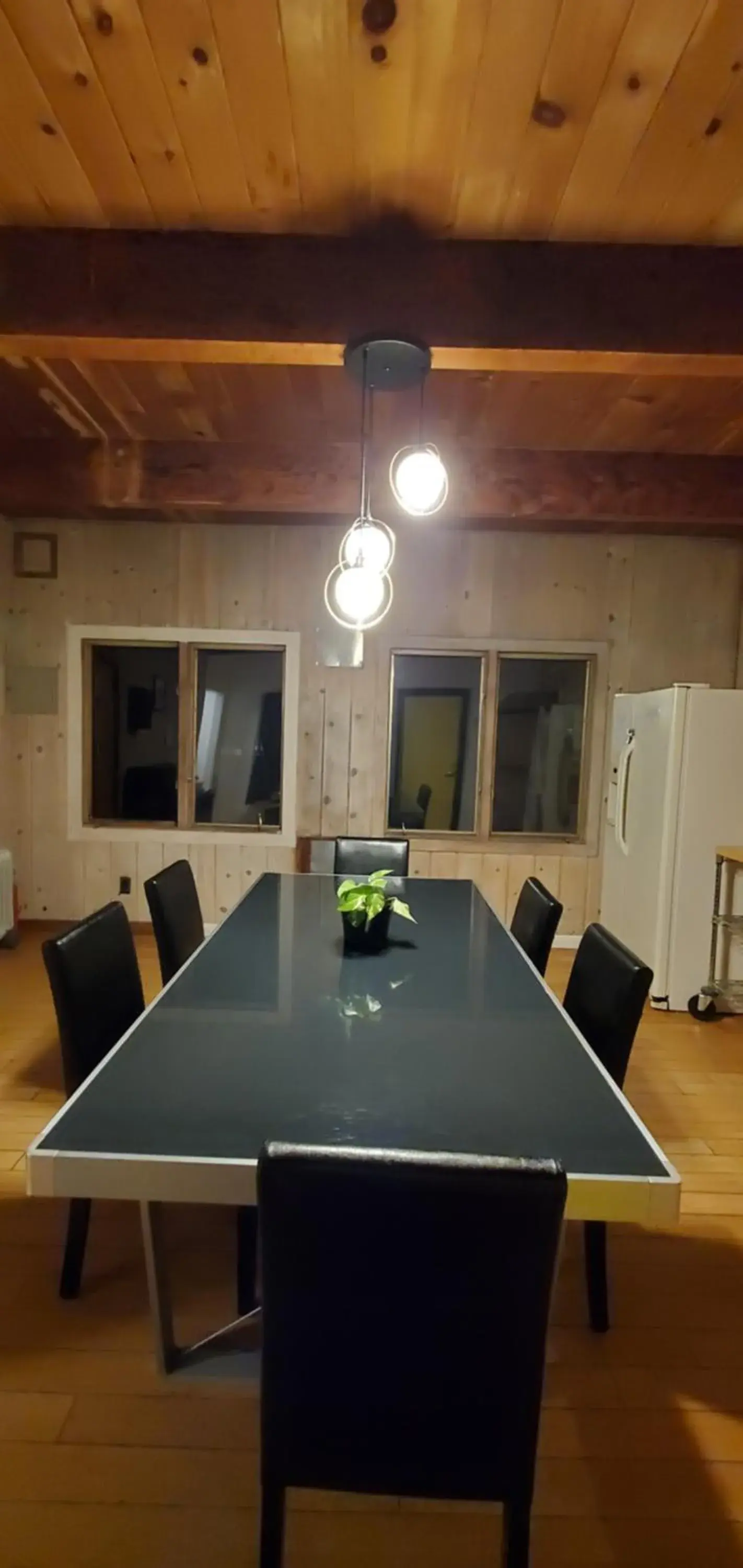 Breakfast in The Mammoth Inn Breakfast in The Mammoth Inn