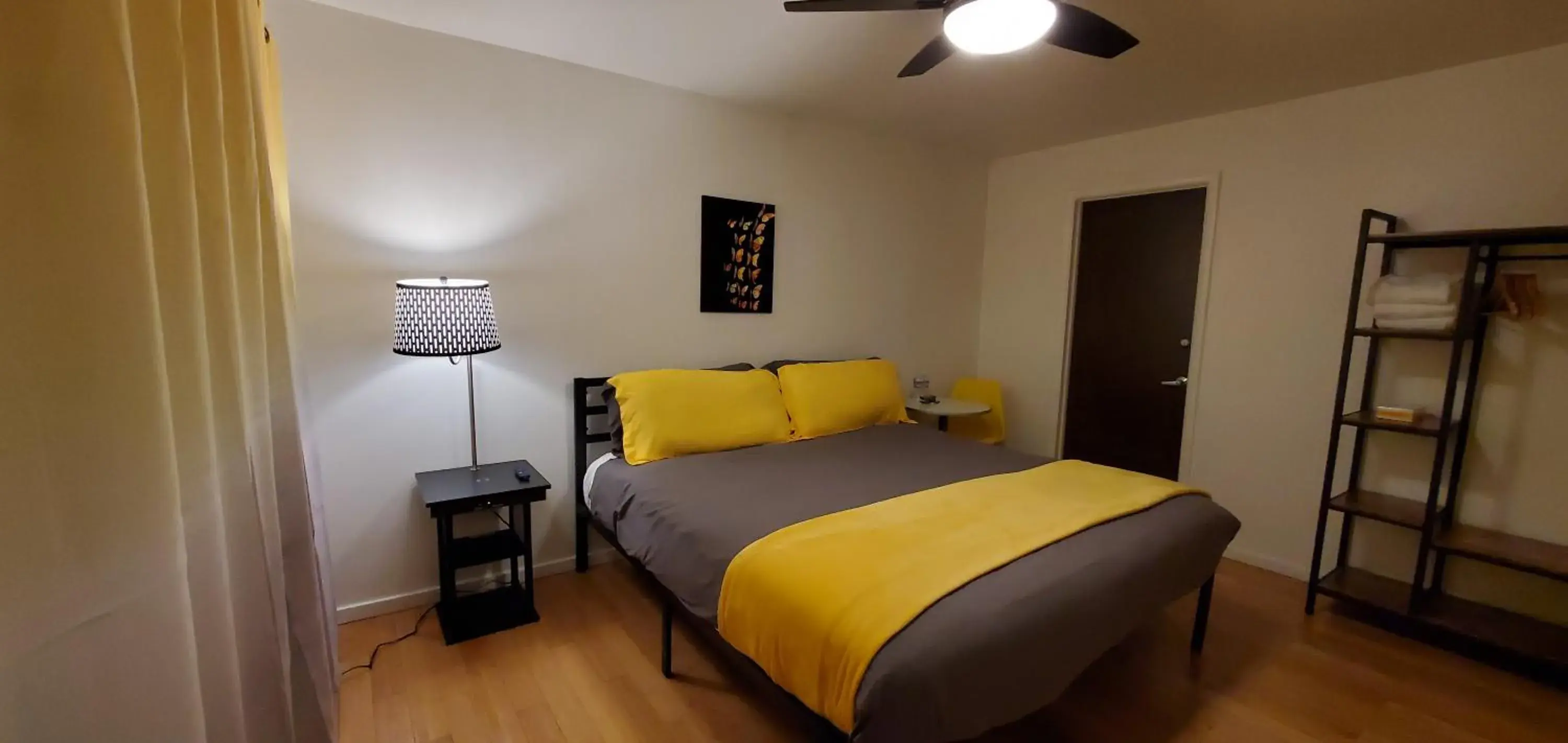 Bed in The Mammoth Inn Bed in The Mammoth Inn