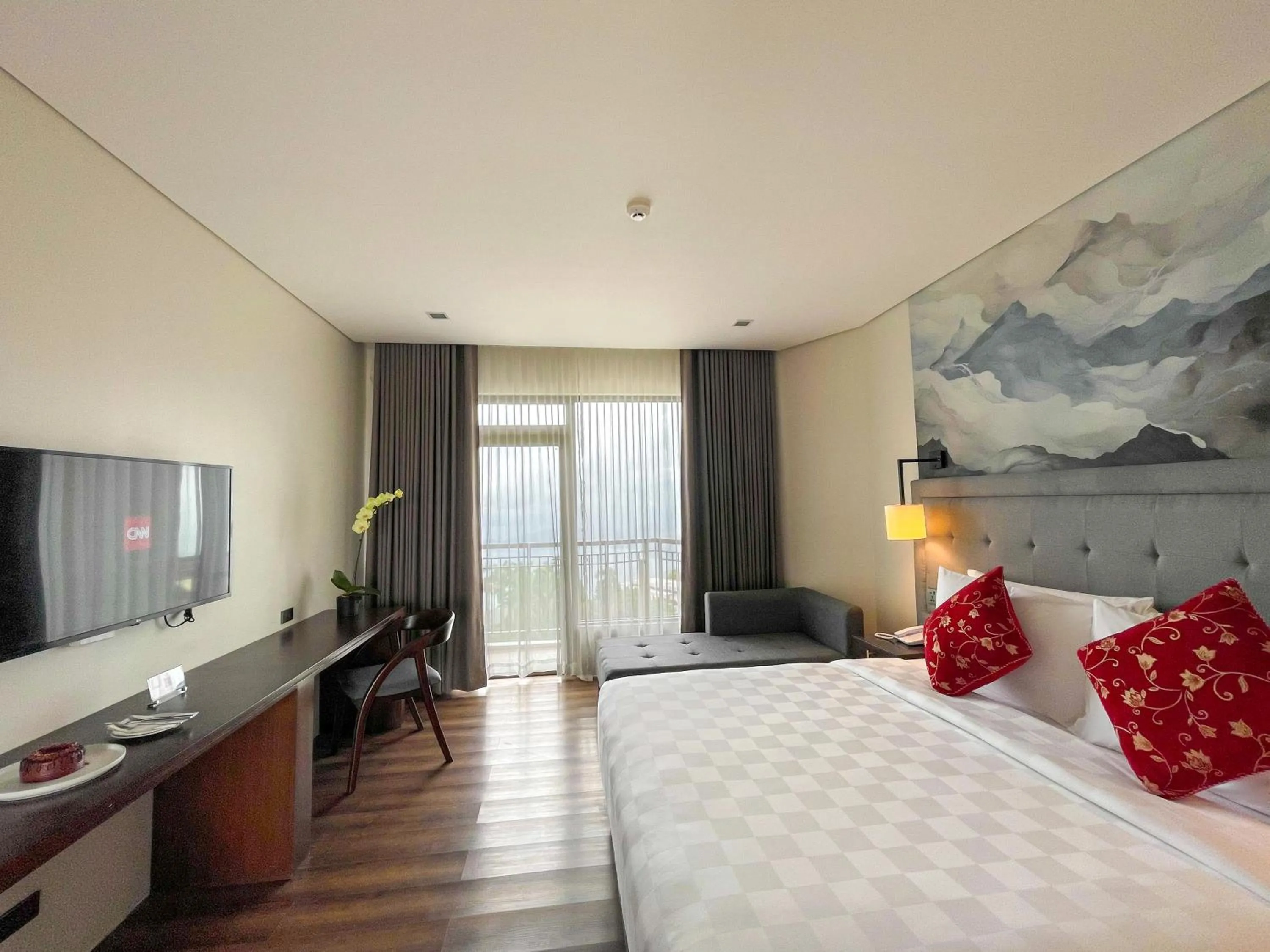 Bed in Summit Ridge Tagaytay - Newly Renovated