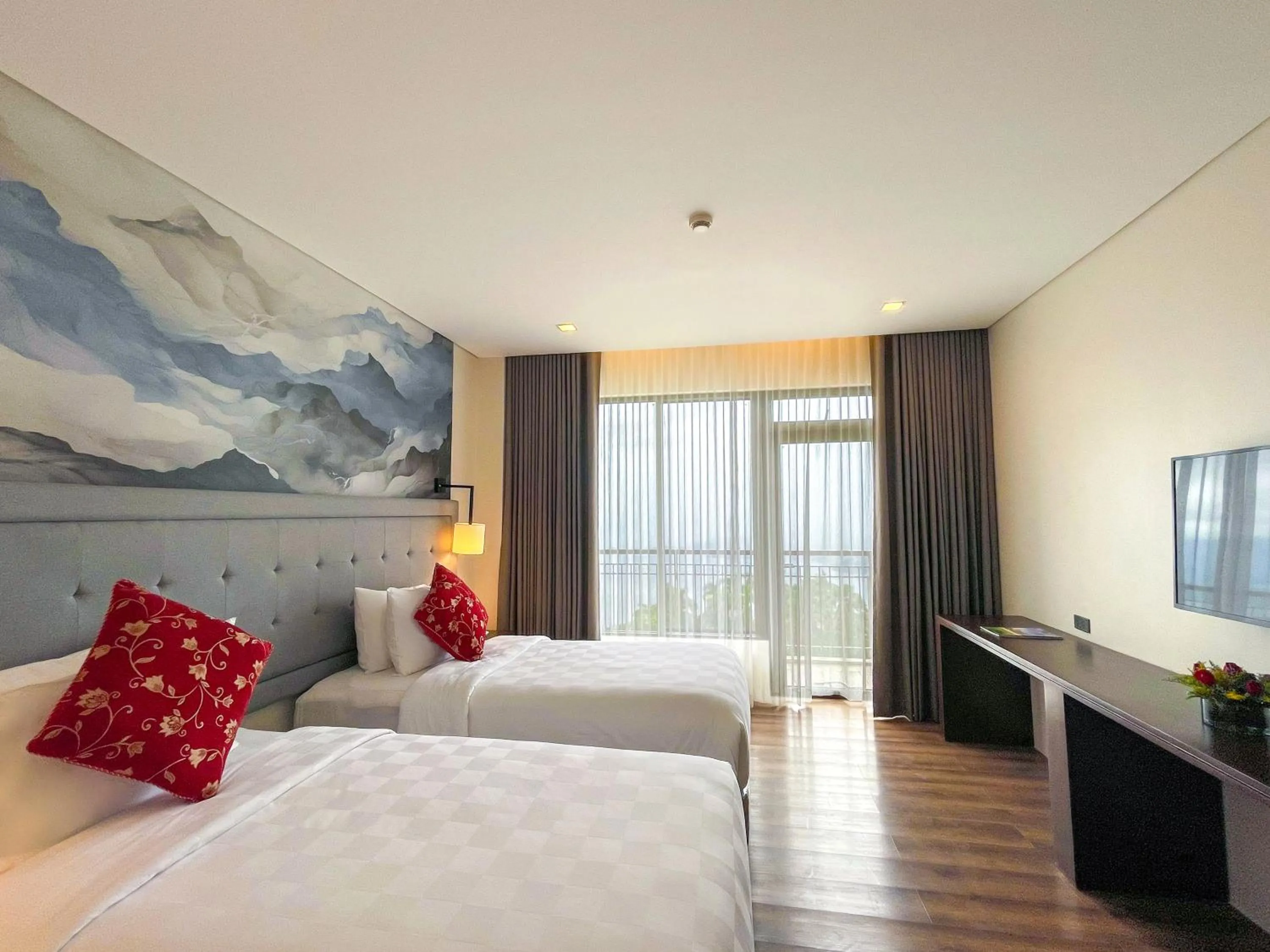Bed in Summit Ridge Tagaytay - Newly Renovated