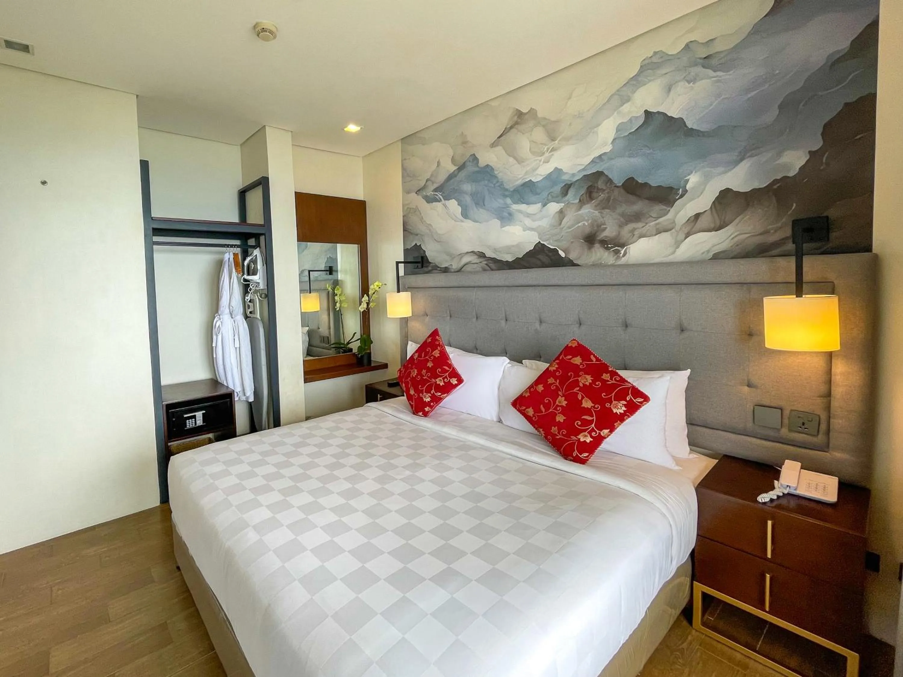 Bed in Summit Ridge Tagaytay - Newly Renovated