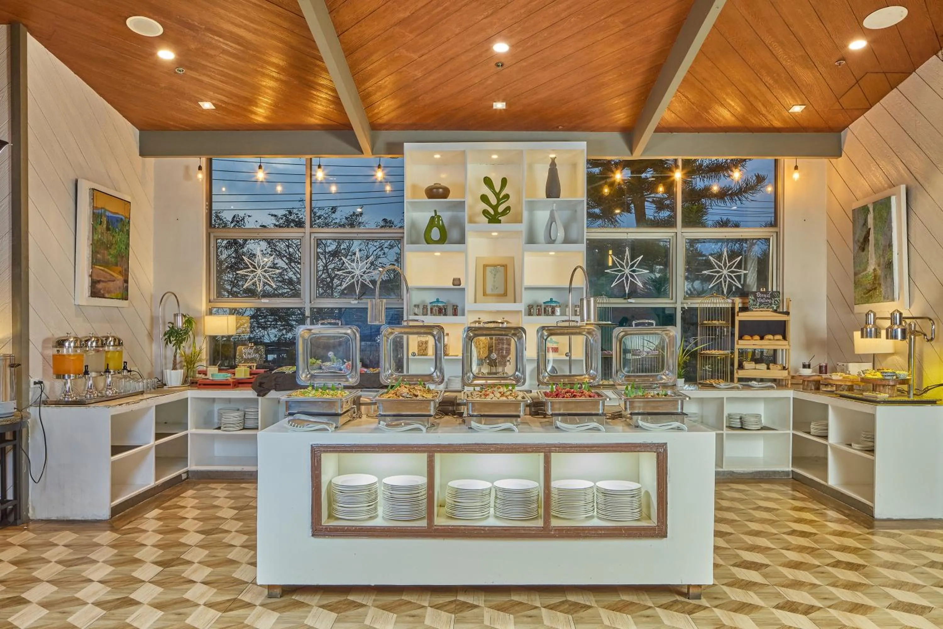 Restaurant/places to eat in Summit Ridge Tagaytay - Newly Renovated