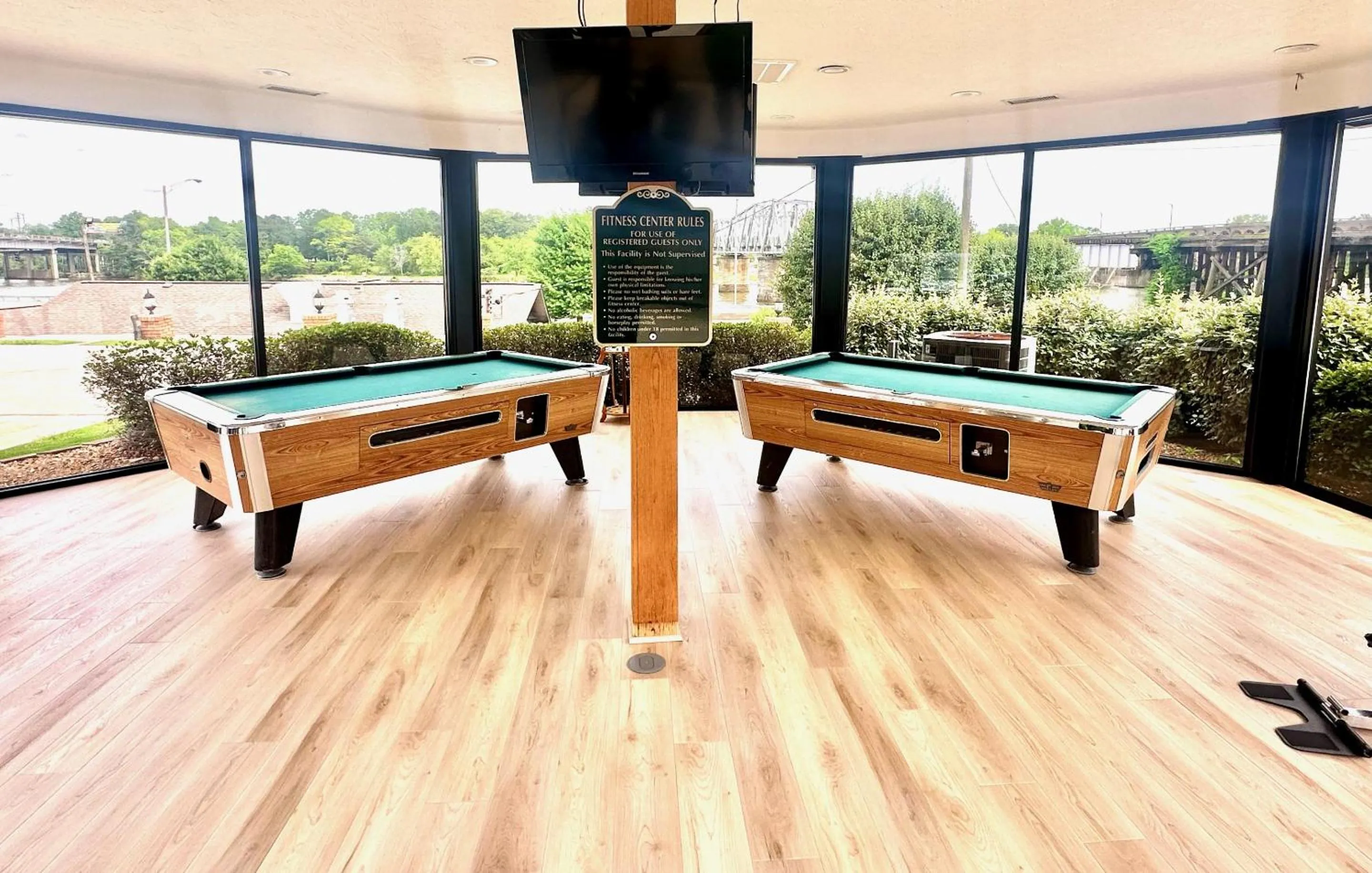 Fitness centre/facilities in Gadsden Inn and Suites