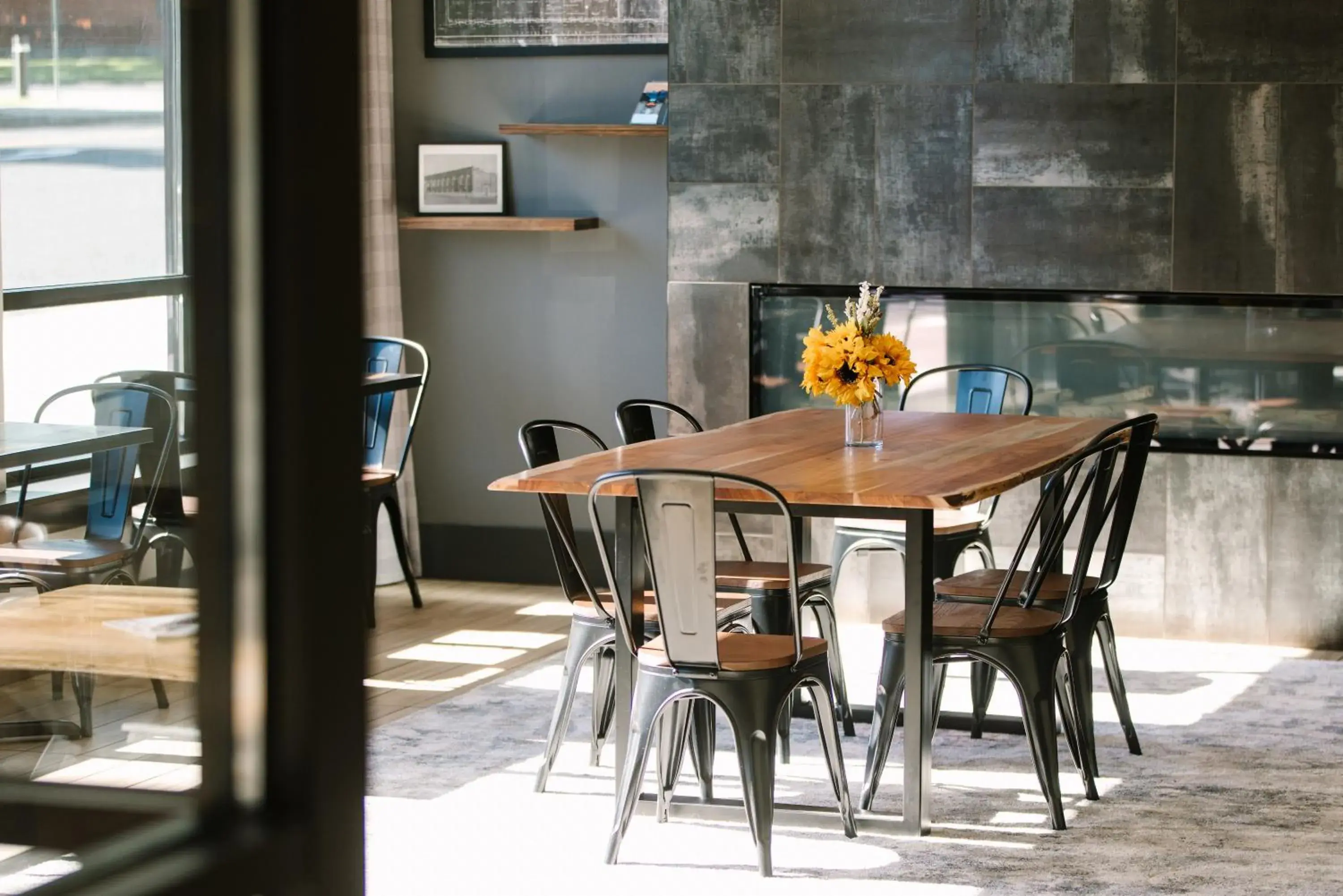 Lobby or reception in Hotel Windrow Downtown Ellensburg Lobby or reception in Hotel Windrow Downtown Ellensburg