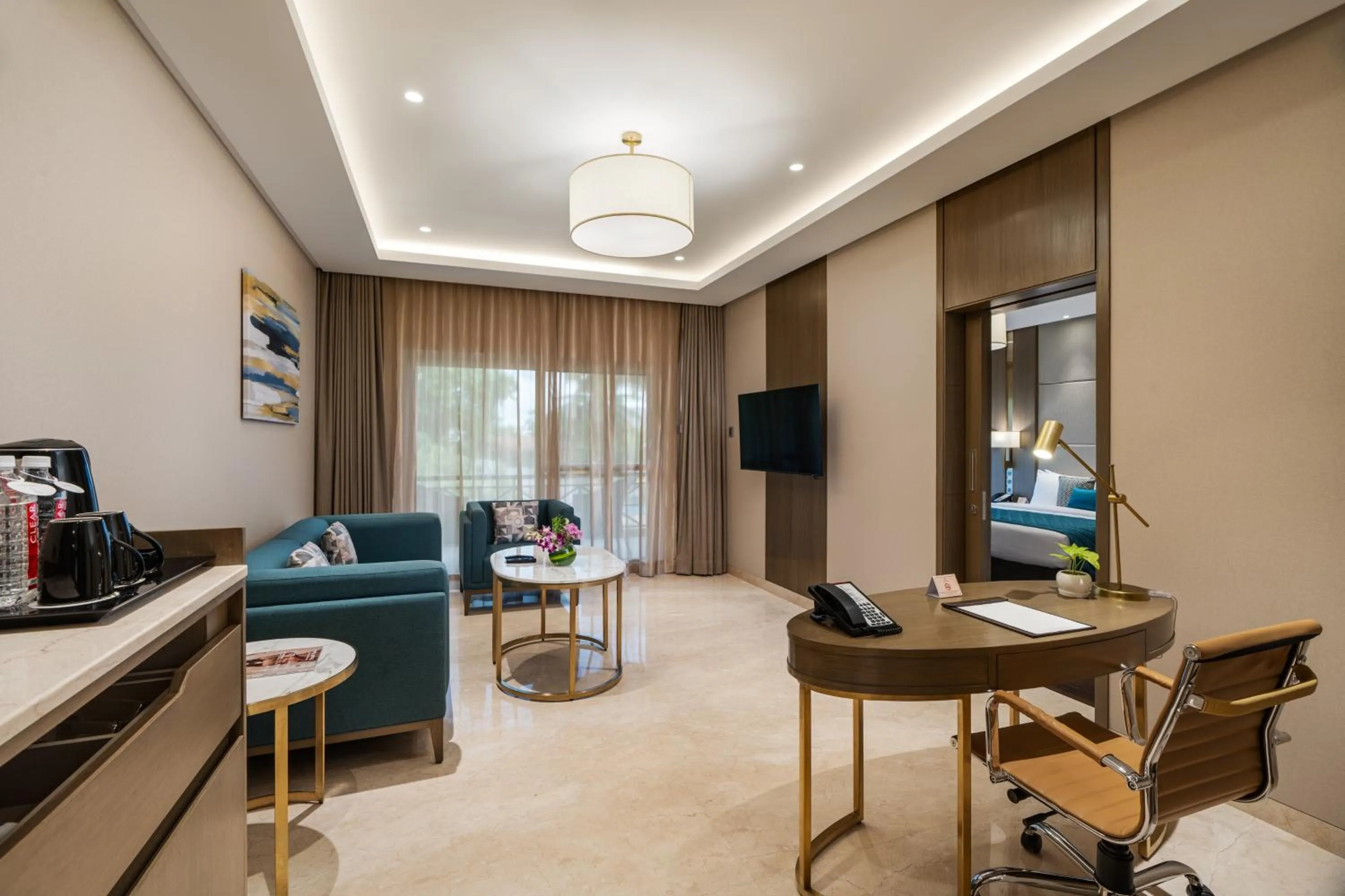 Living room in Palm Meadows Resort