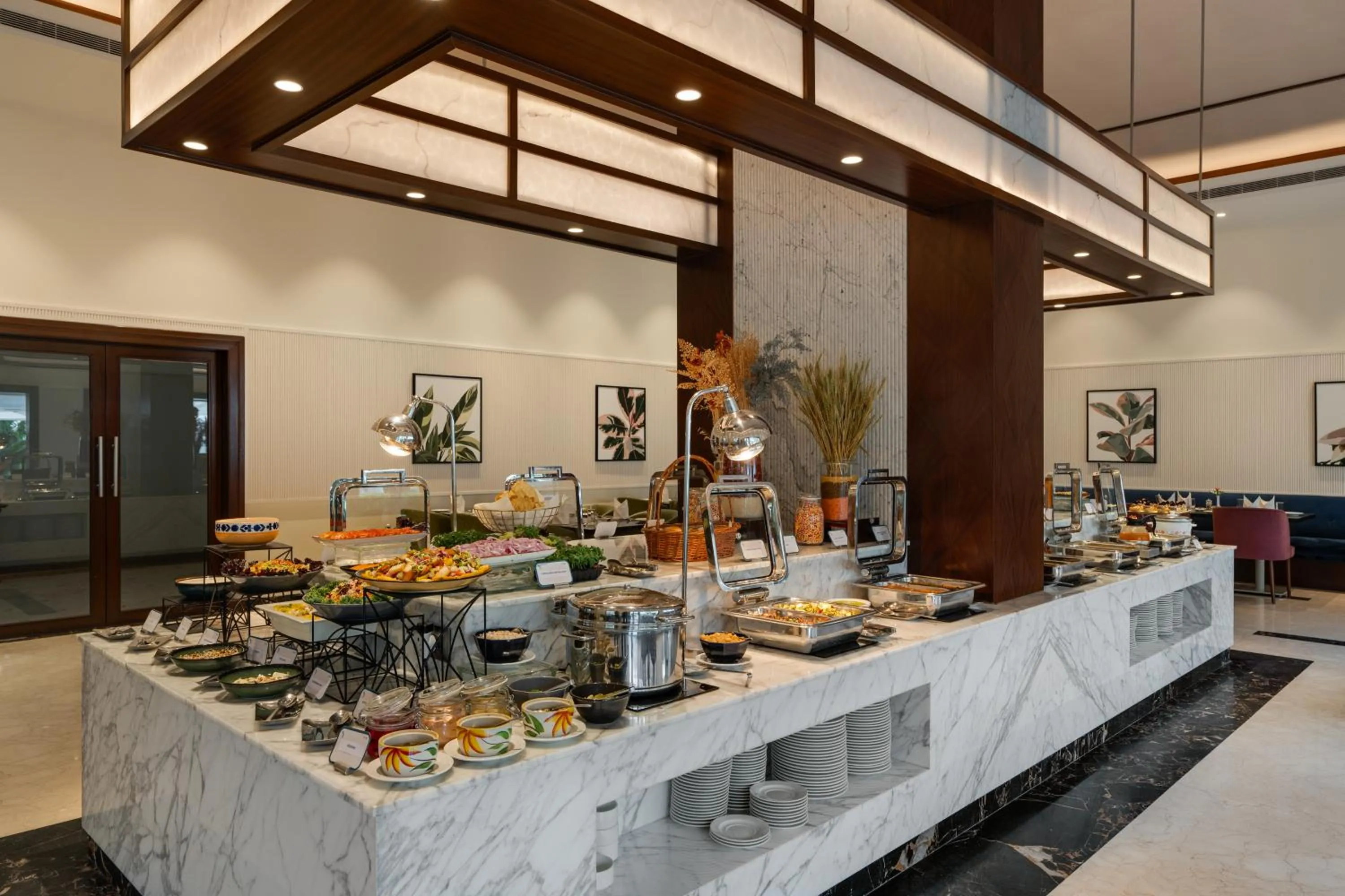 Buffet breakfast in Palm Meadows Resort