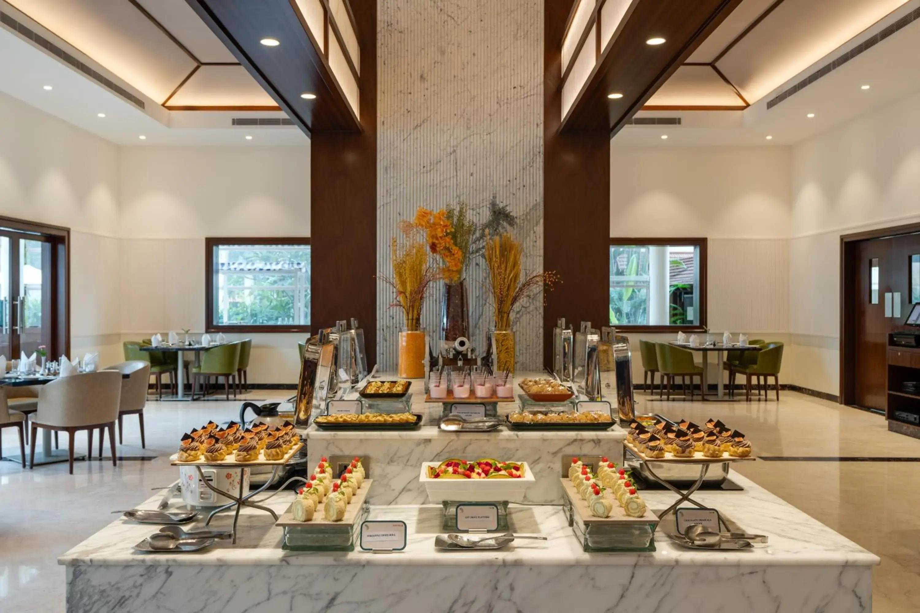 Restaurant/places to eat in Palm Meadows Resort Restaurant/places to eat in Palm Meadows Resort