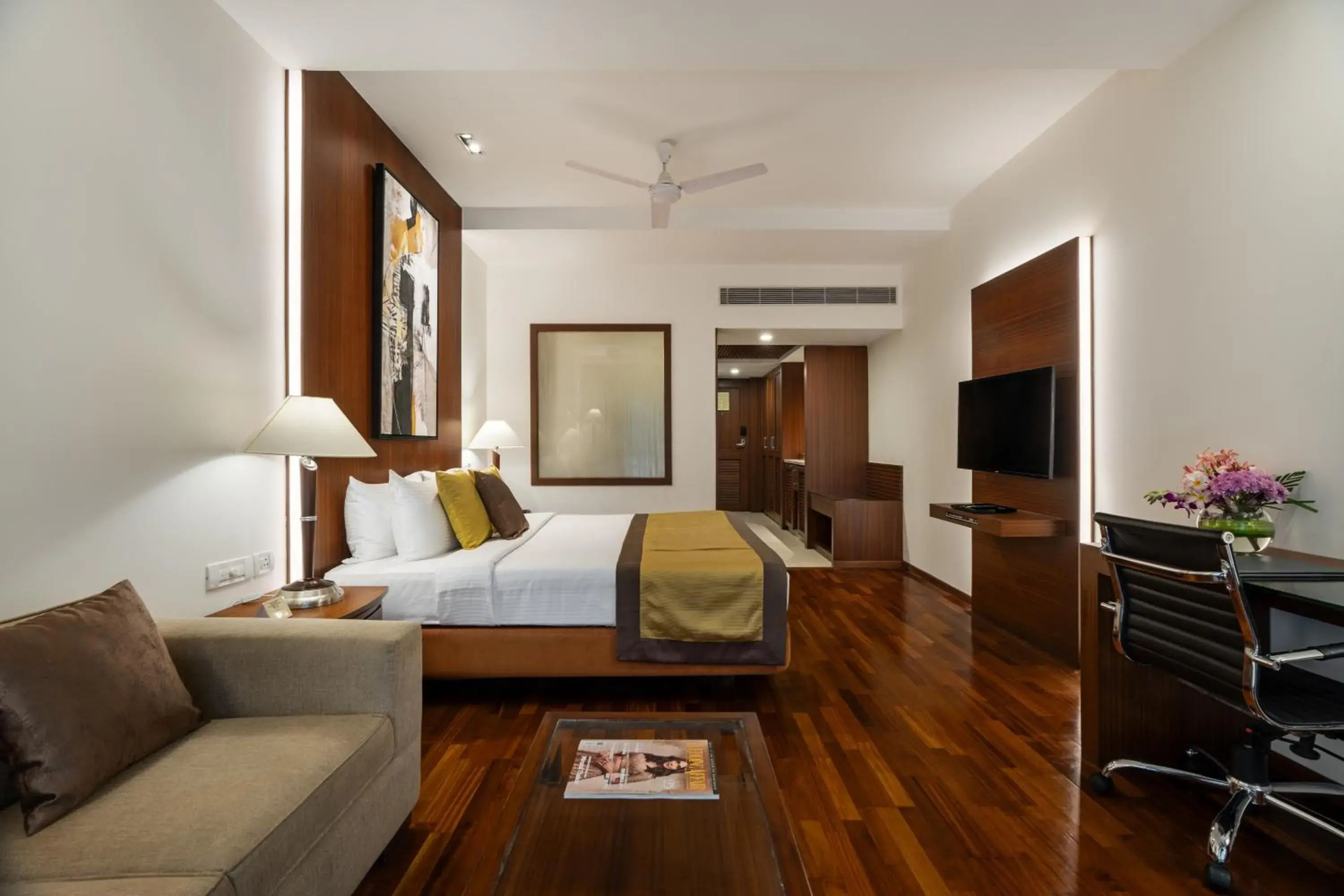 Bedroom, Bed in Palm Meadows Resort Bedroom, Bed in Palm Meadows Resort