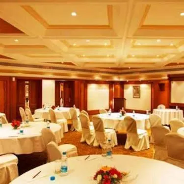 Business facilities in Palm Meadows Resort