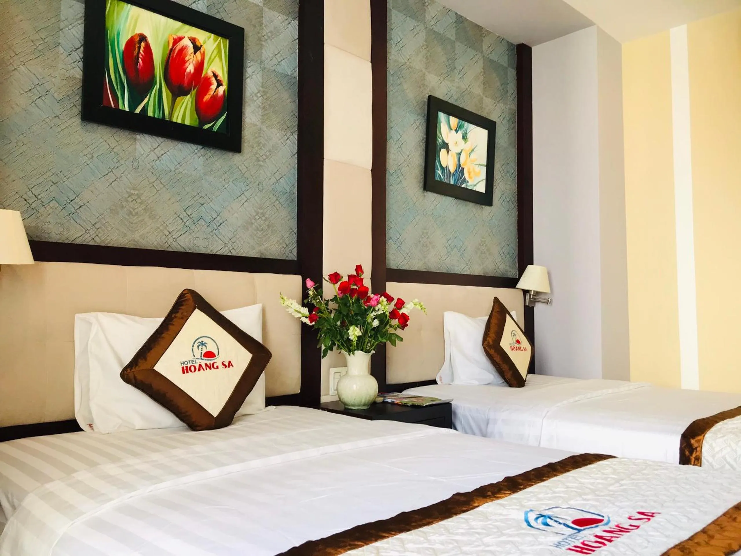 Bed in Hoang Sa Hotel