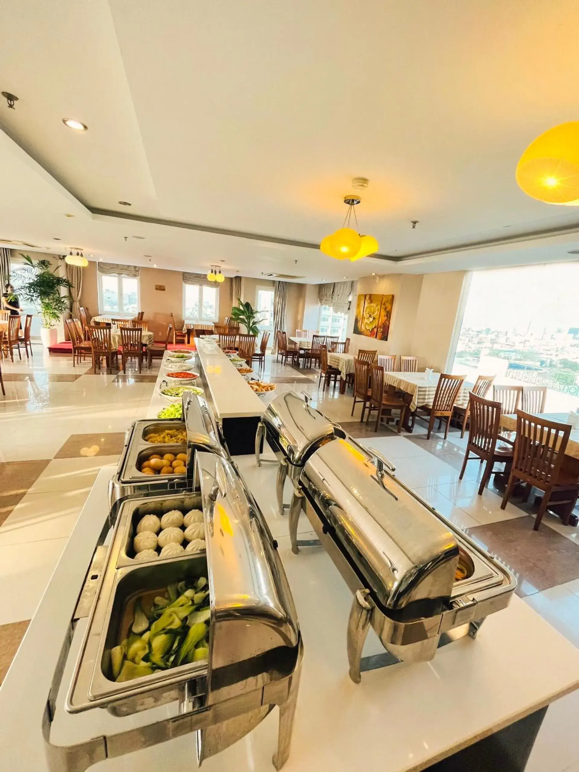 Restaurant/places to eat in Hoang Sa Hotel Restaurant/places to eat in Hoang Sa Hotel