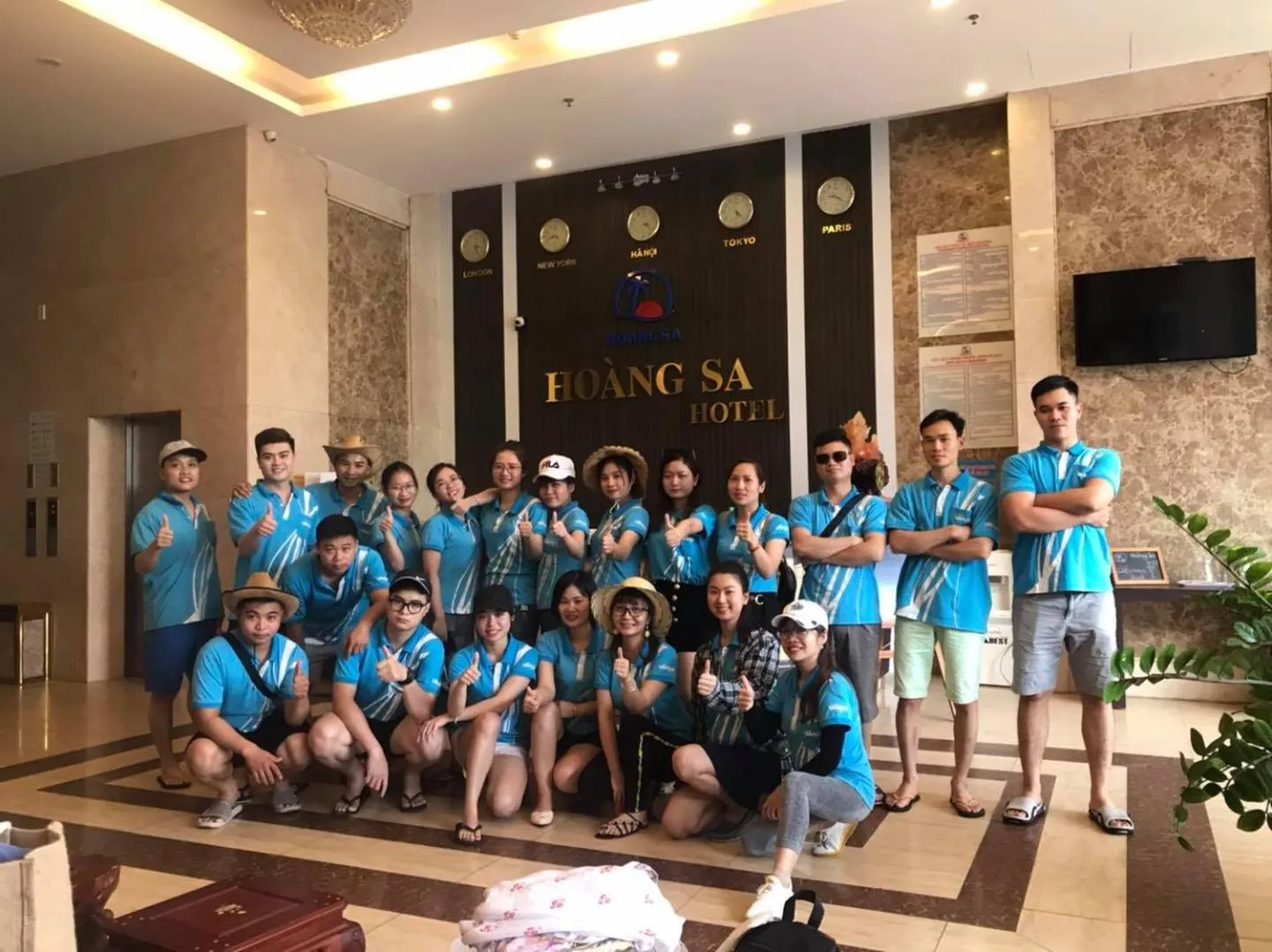 group of guests in Hoang Sa Hotel