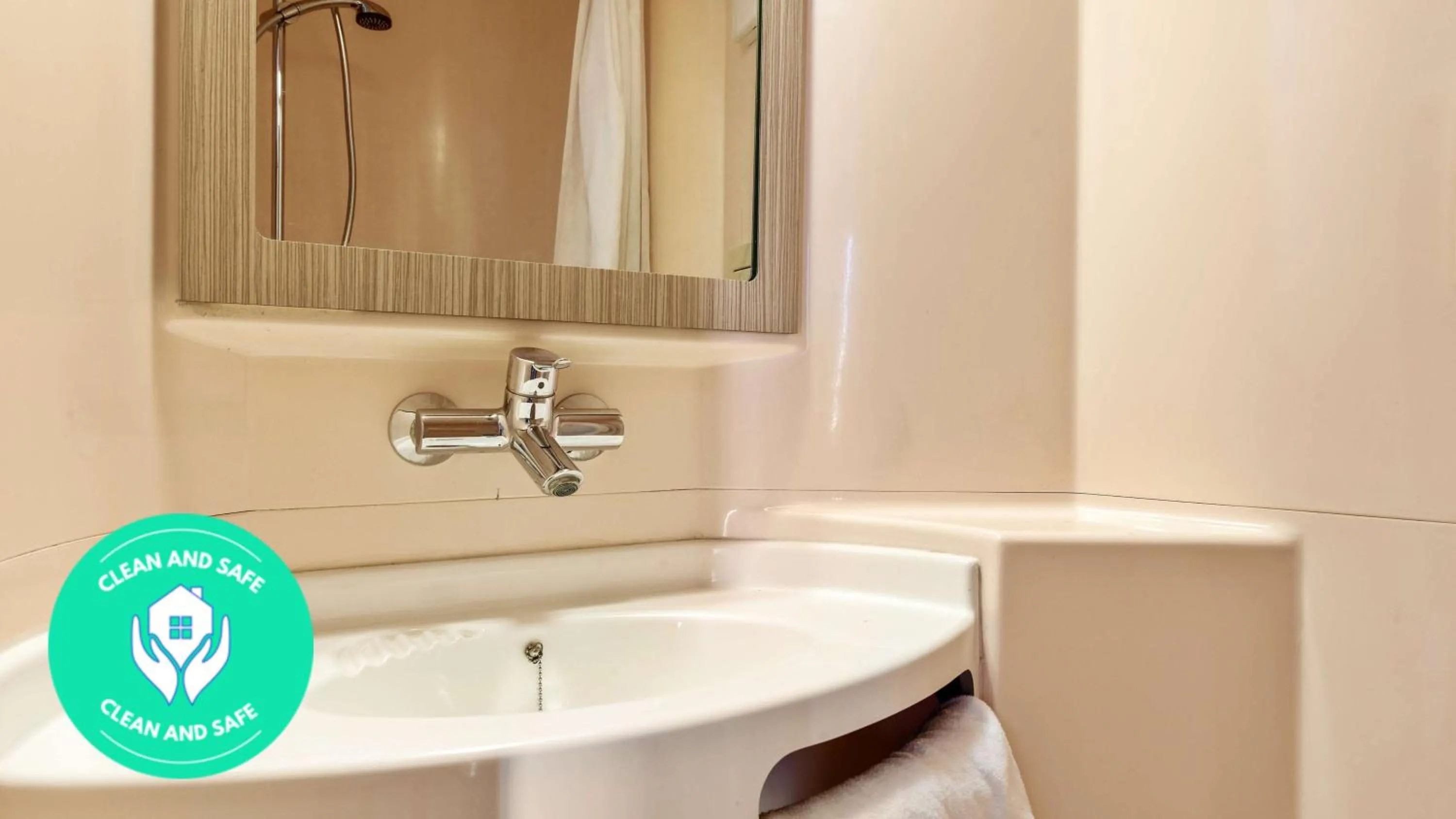 Shower in Première Classe Chalon Sur Saône