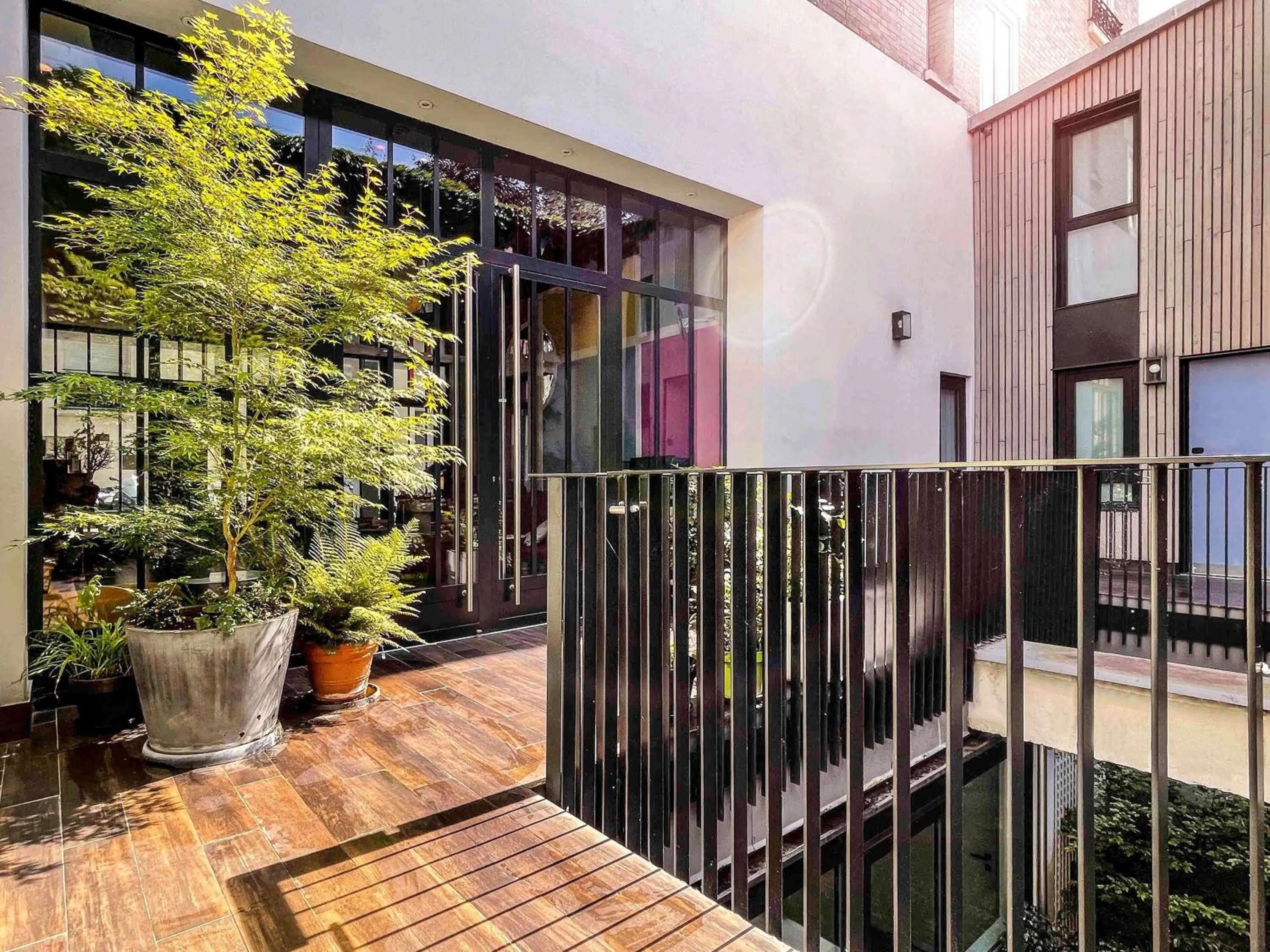 Property building in ibis Styles Paris La Défense Courbevoie