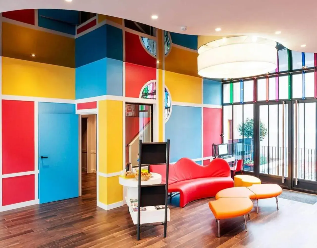 Lobby or reception in ibis Styles Paris La Défense Courbevoie Lobby or reception in ibis Styles Paris La Défense Courbevoie