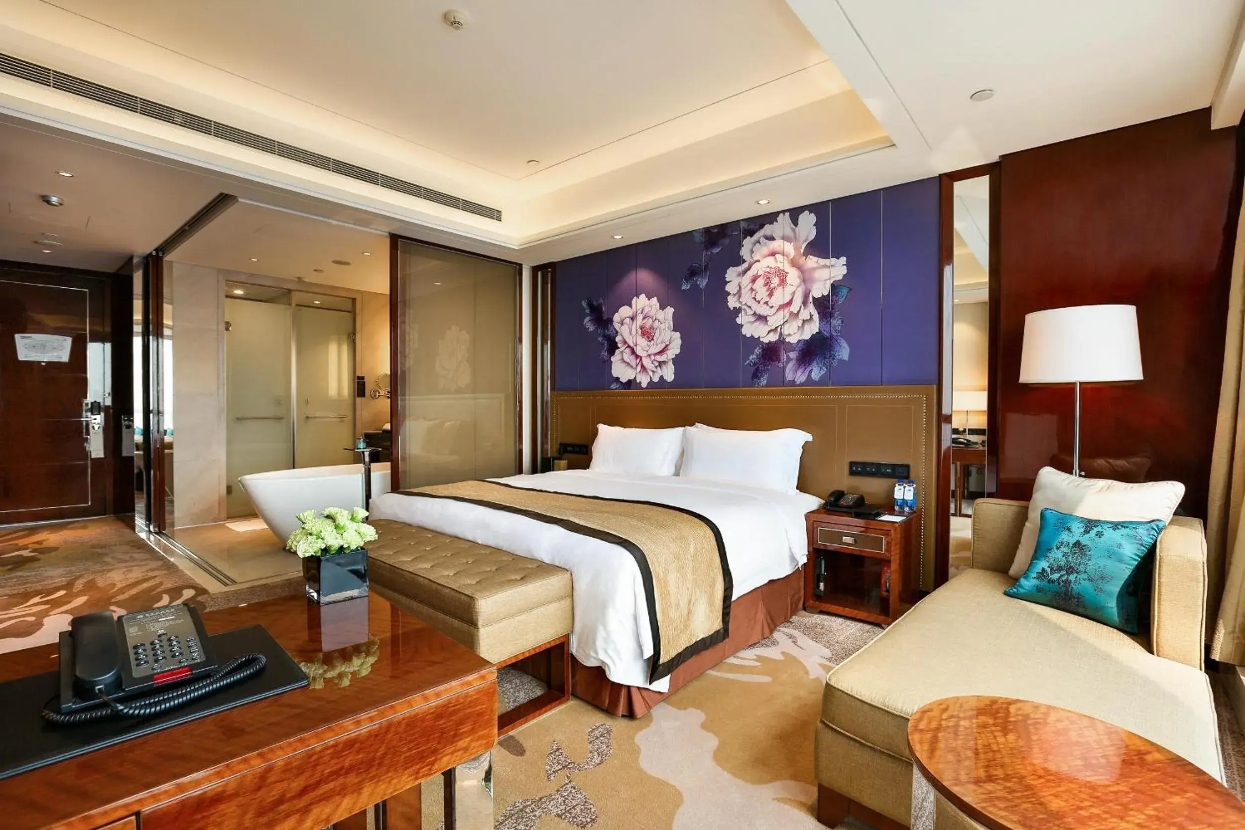 Photo of the whole room, Bed in Minyoun Chengdu Dongda Hotel