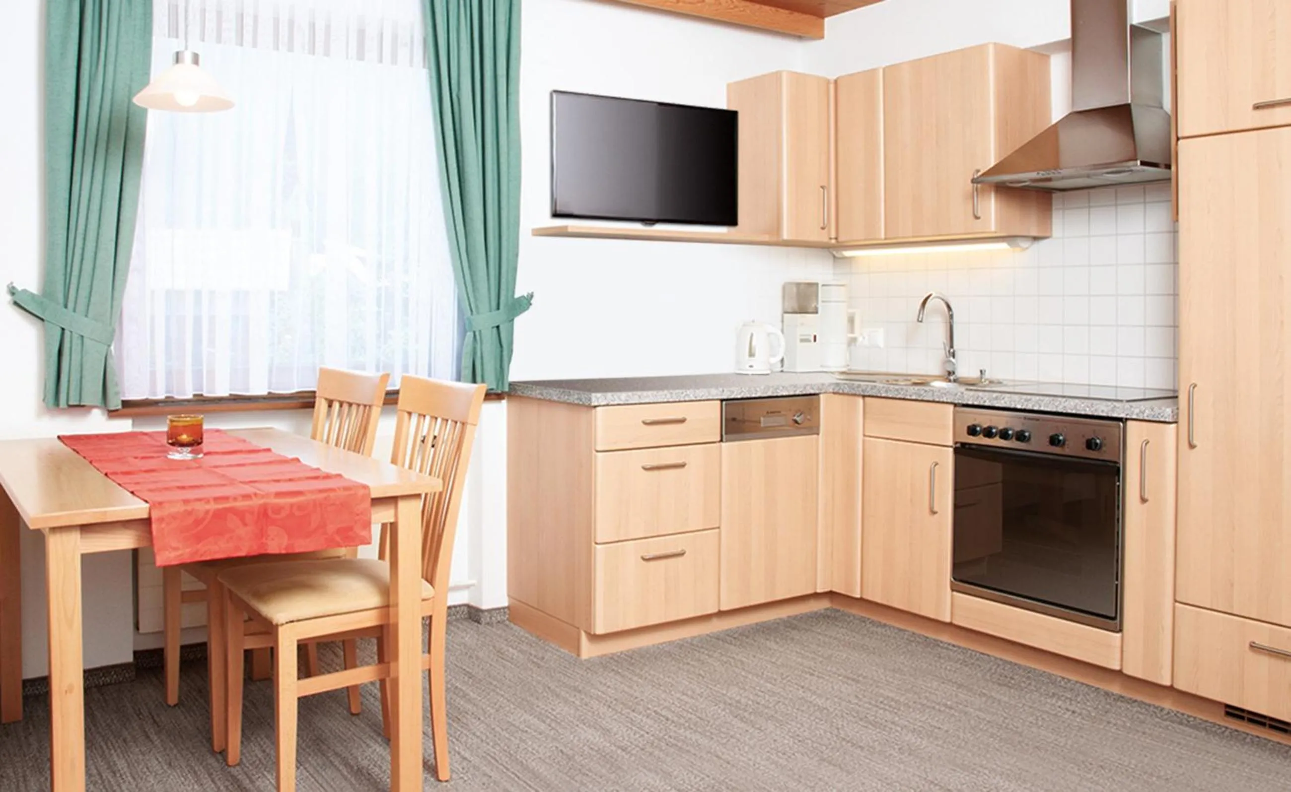 Coffee/tea facilities in Haus Arnika
