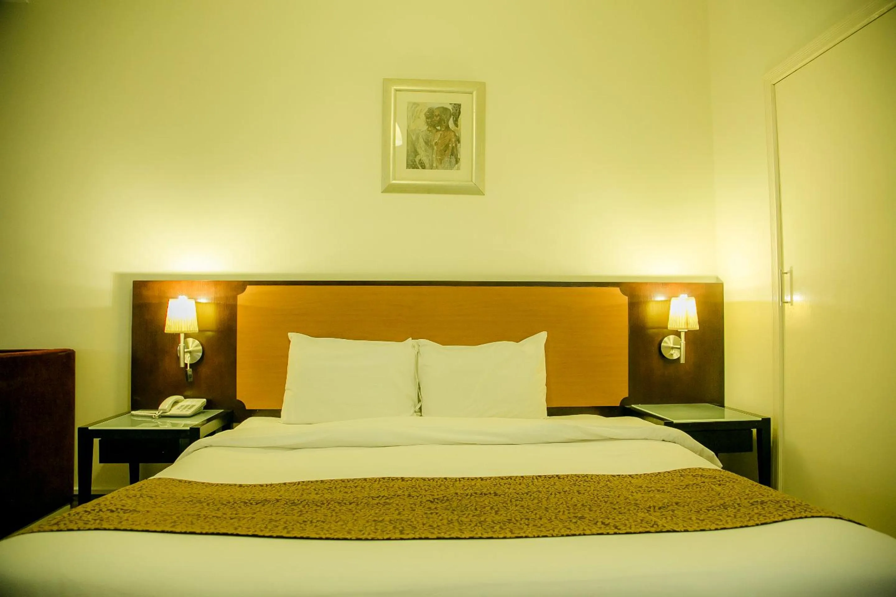 Bedroom, Bed in Phoenicia Grand Hotel