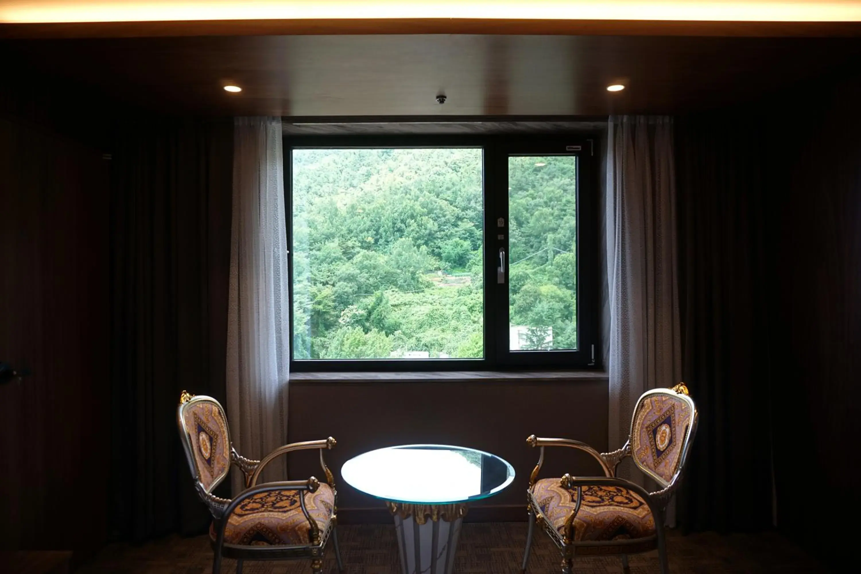 View (from property/room) in Mudeung Park Hotel View (from property/room) in Mudeung Park Hotel