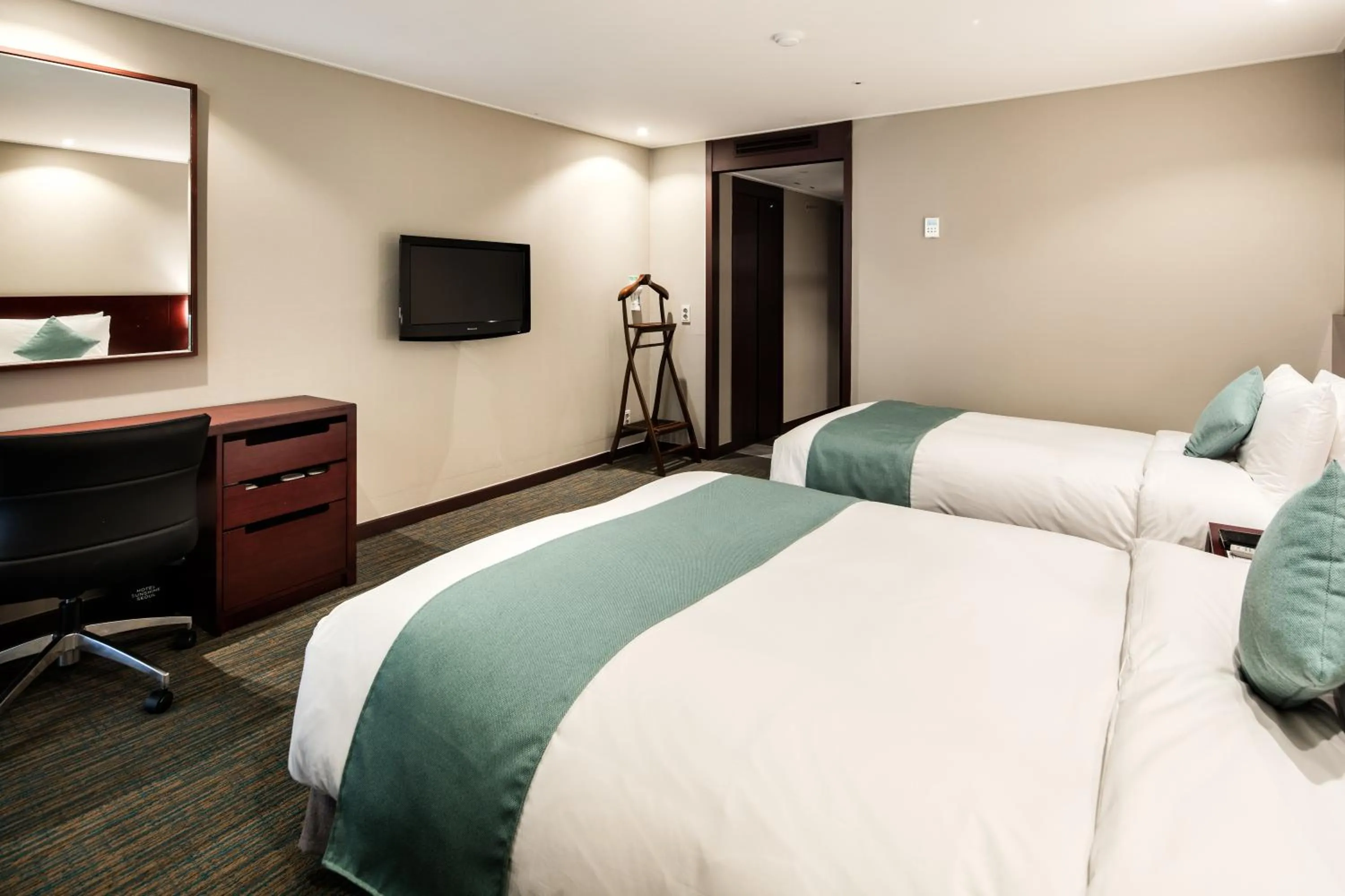 Decorative detail, Bed in Sunshine Hotel