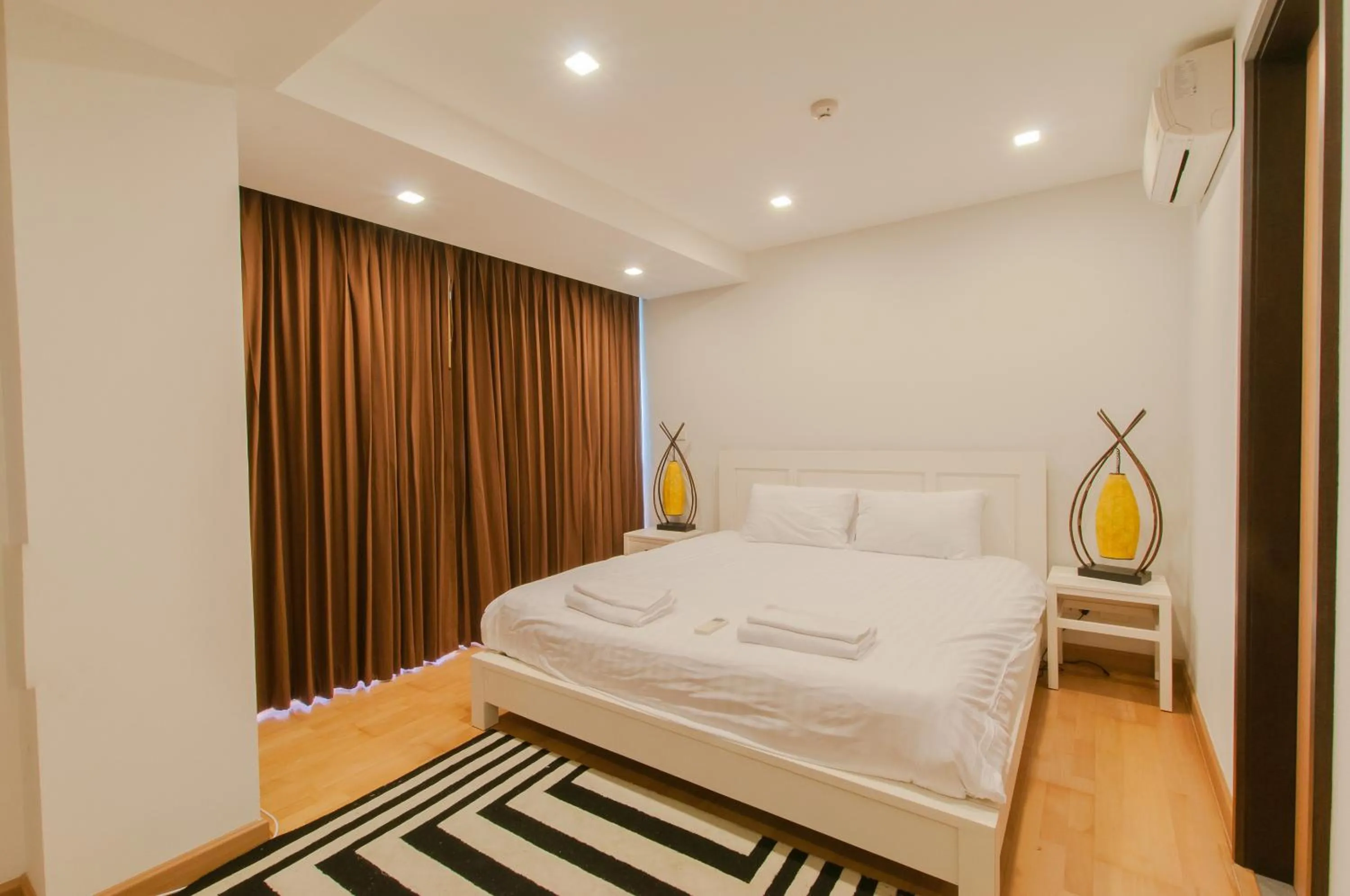Bedroom, Bed in Rocco Hua Hin Beach Seaview