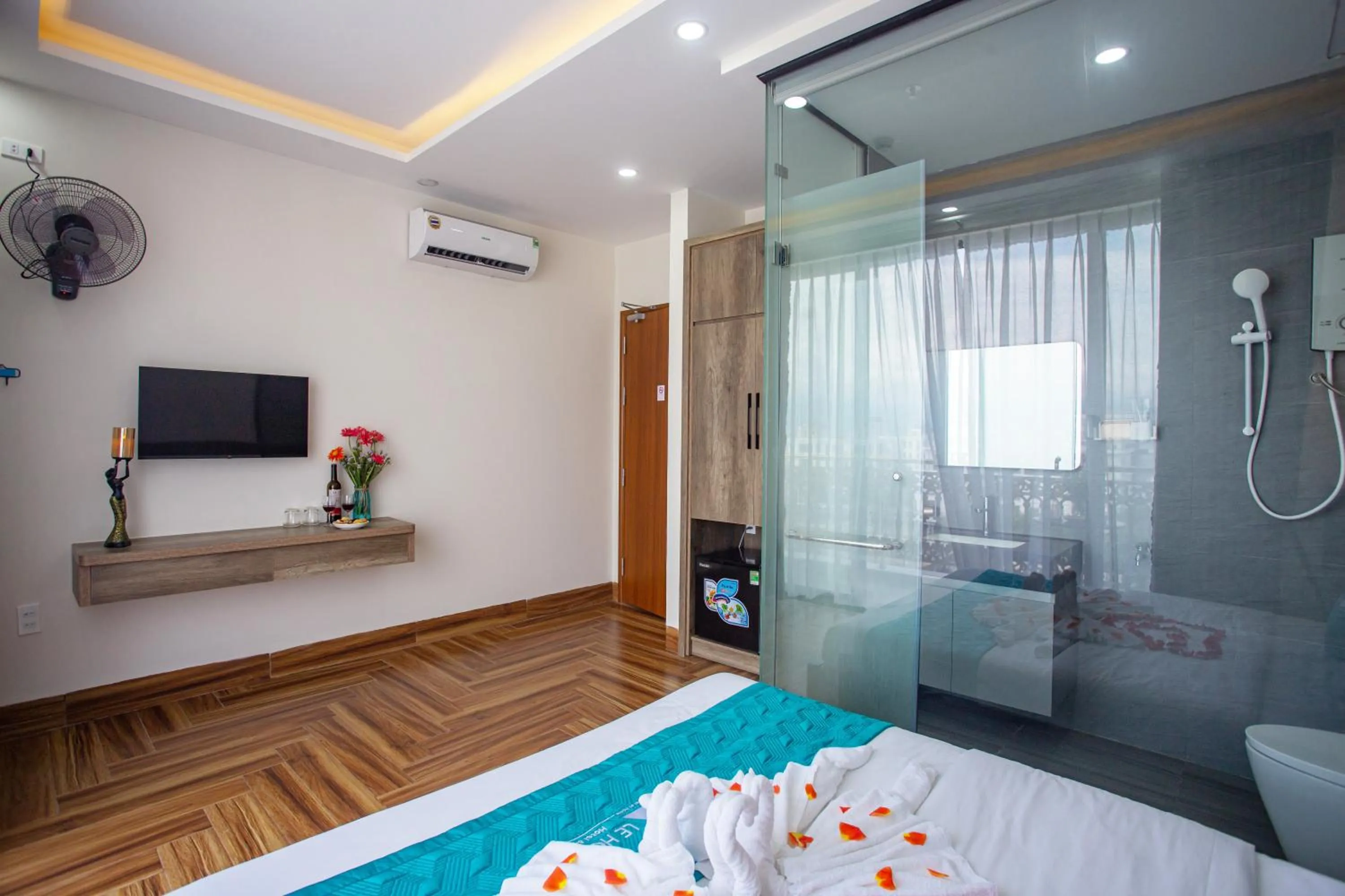 TV and multimedia, Bed in Le House Hotel and Studio