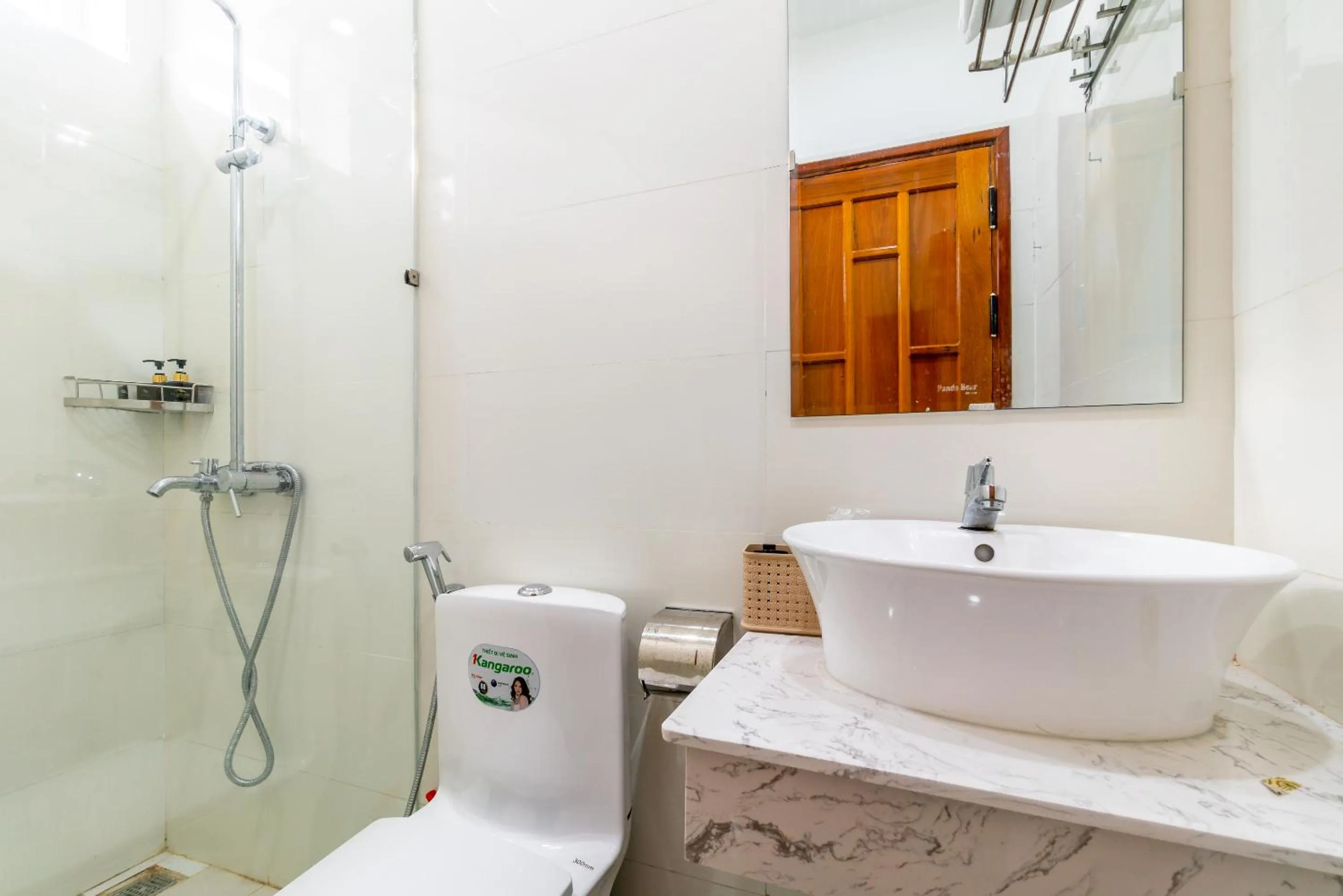 Bathroom in Le House Hotel and Studio