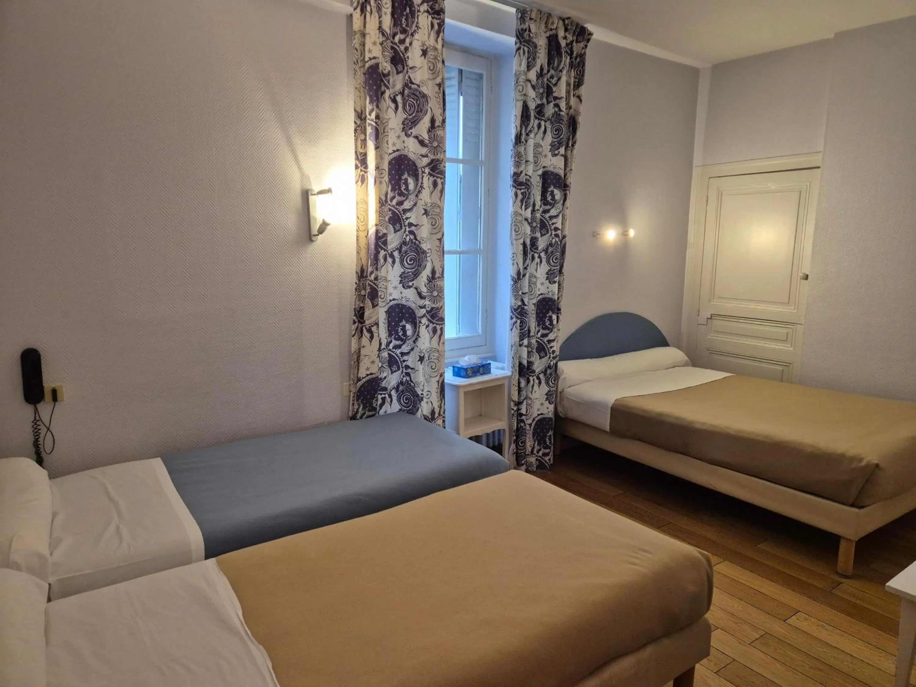 Bed in Hotel Saint Jean