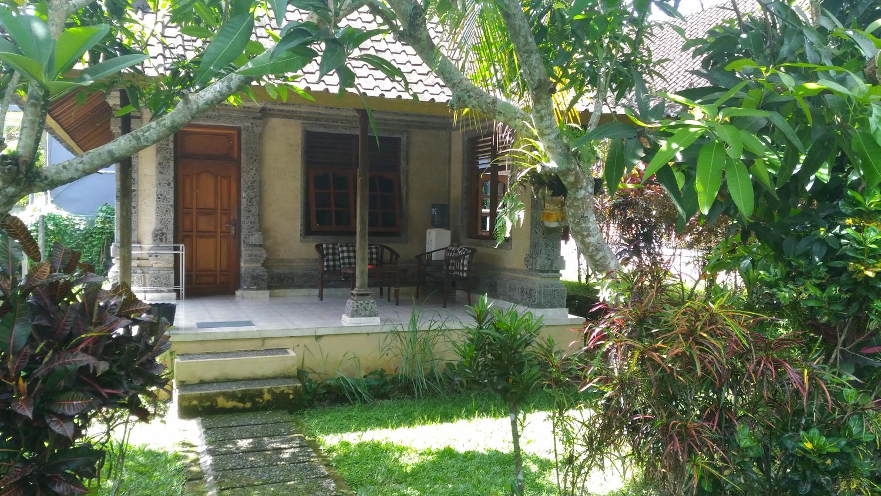 Arjana Bungalows 2