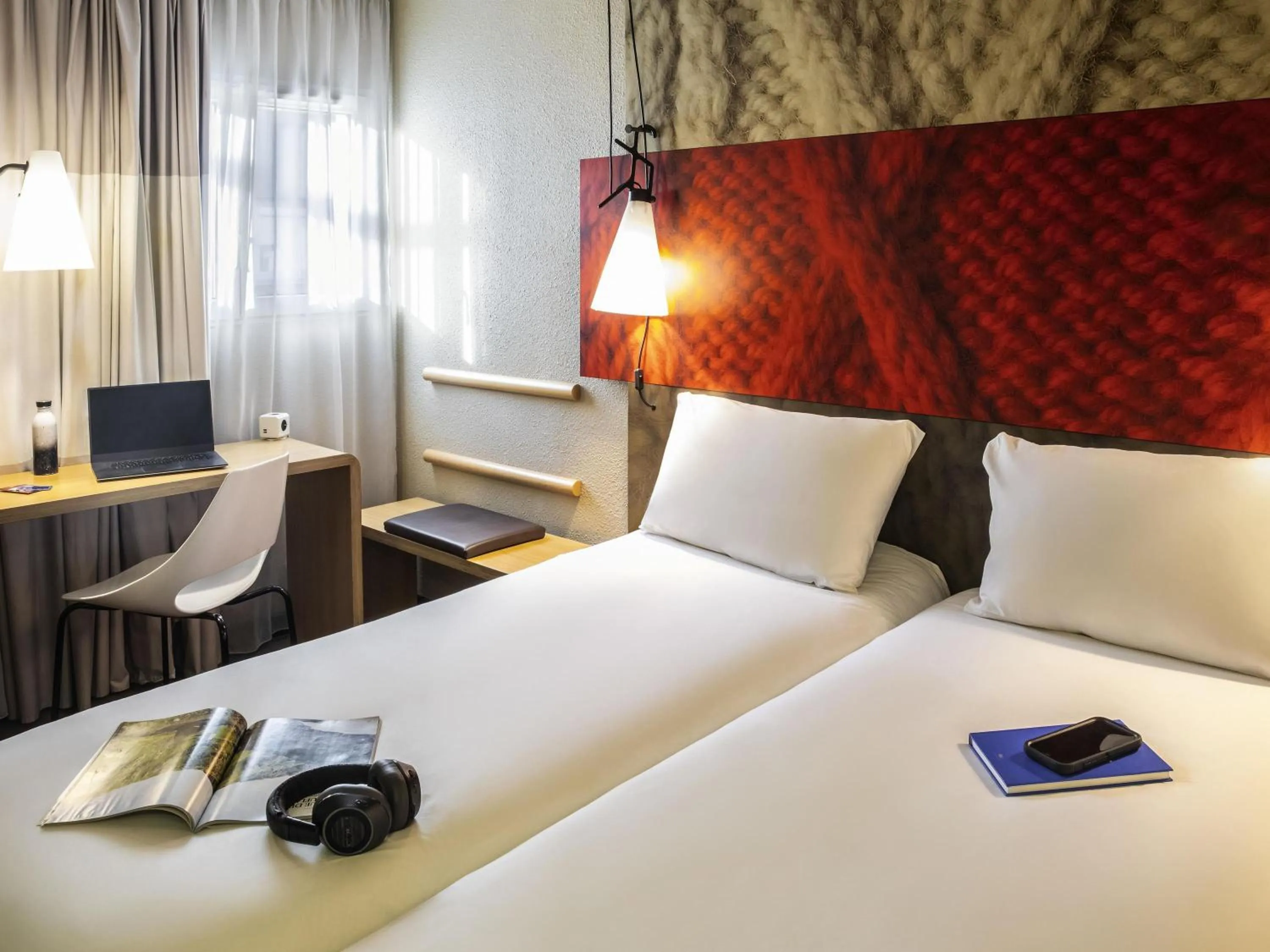 Bedroom, Bed in ibis Paris Place d’Italie 13ème