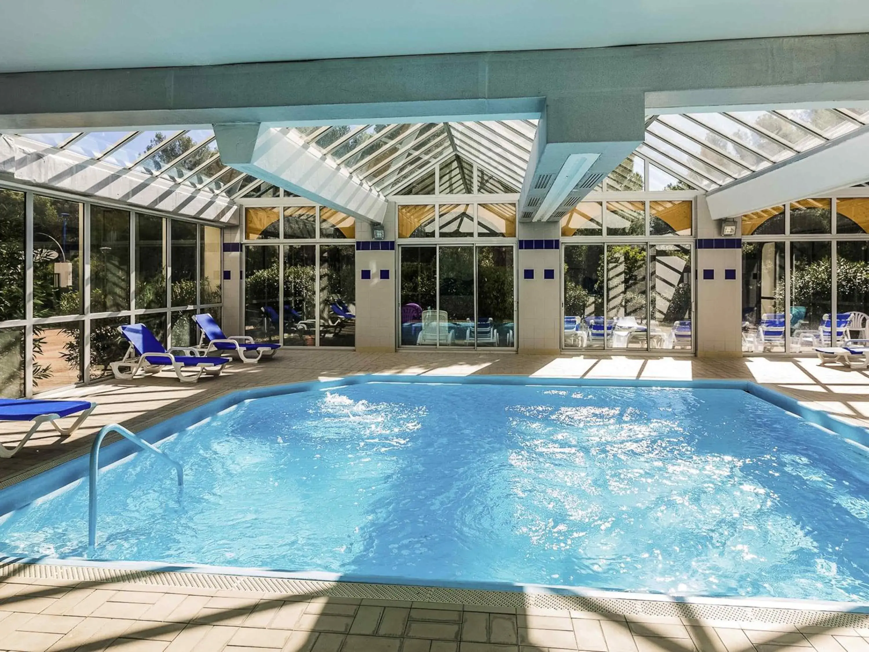 Pool view in ibis Sète Balaruc les Bains Bien-être et Spa Pool view in ibis Sète Balaruc les Bains Bien-être et Spa