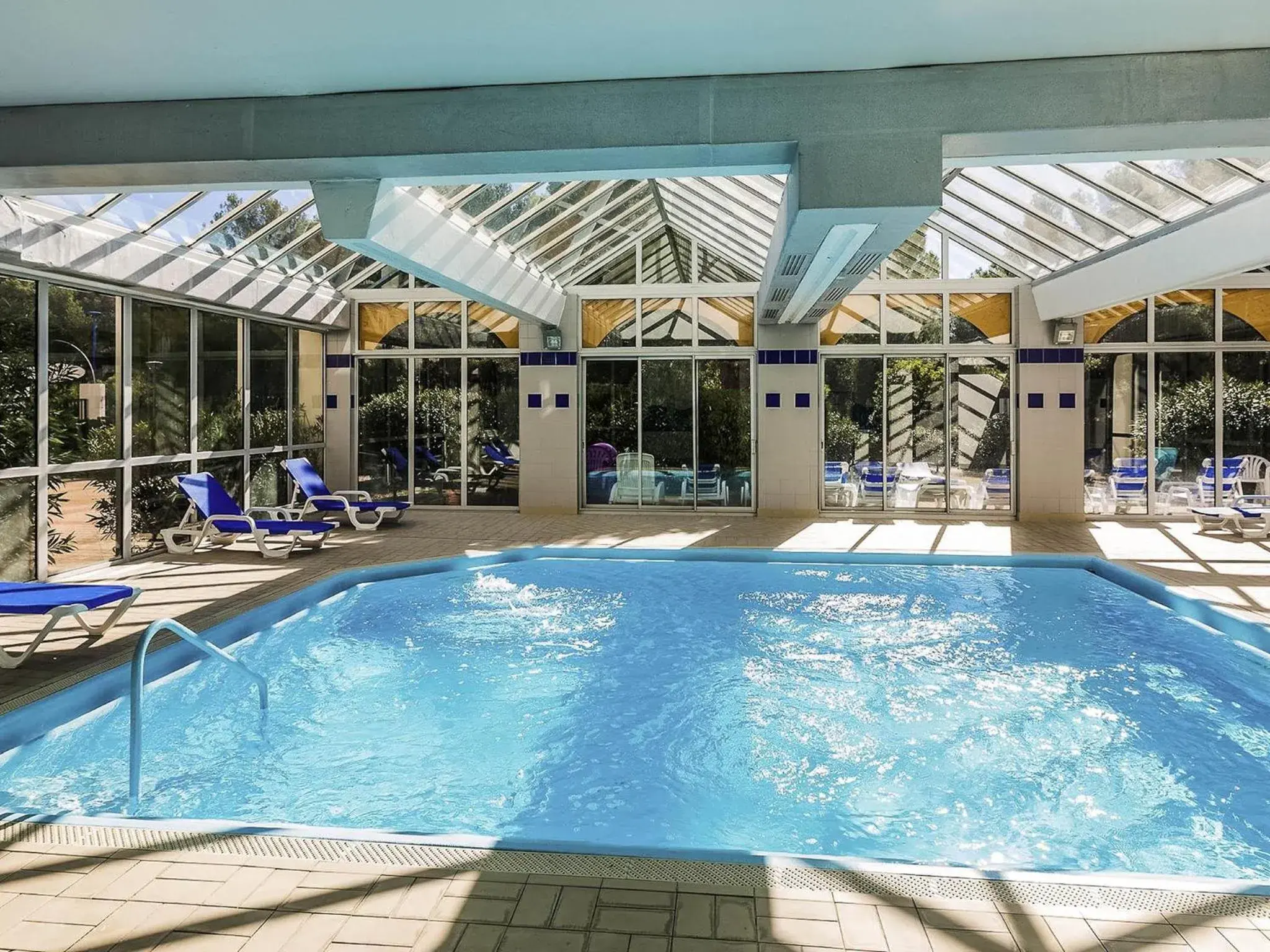 Property building in ibis Sète Balaruc les Bains Bien-être et Spa Property building in ibis Sète Balaruc les Bains Bien-être et Spa