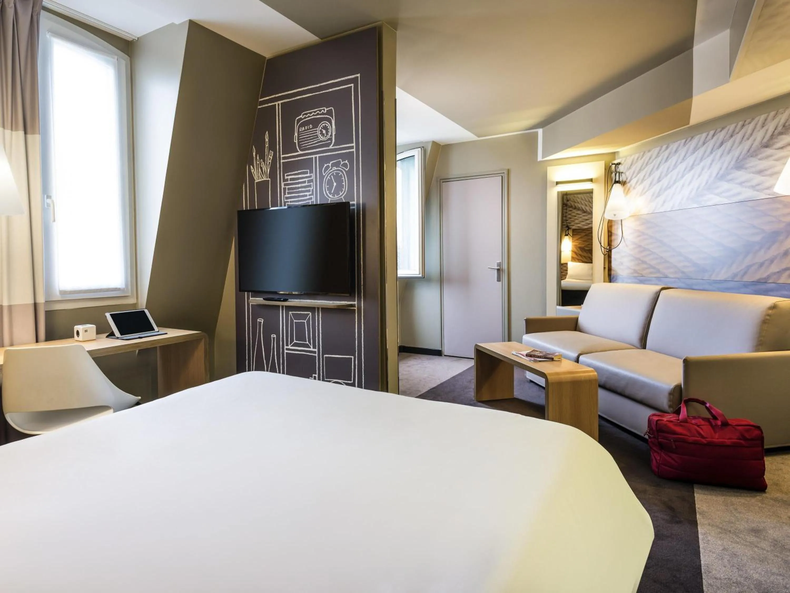 Bedroom in ibis Paris Gare du Nord Château Landon 10ème