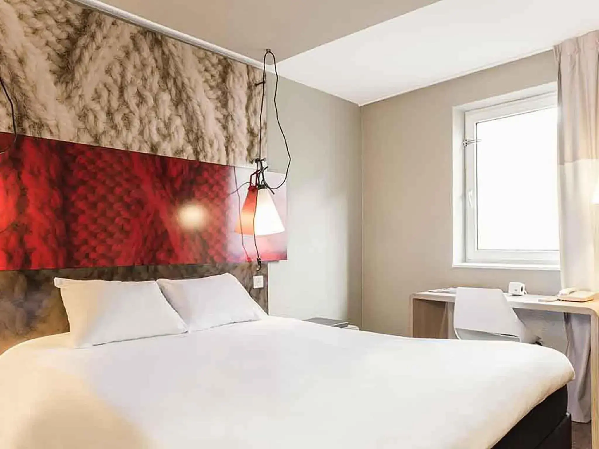 Bedroom, Bed in ibis Paris Vanves Parc des Expositions Bedroom, Bed in ibis Paris Vanves Parc des Expositions
